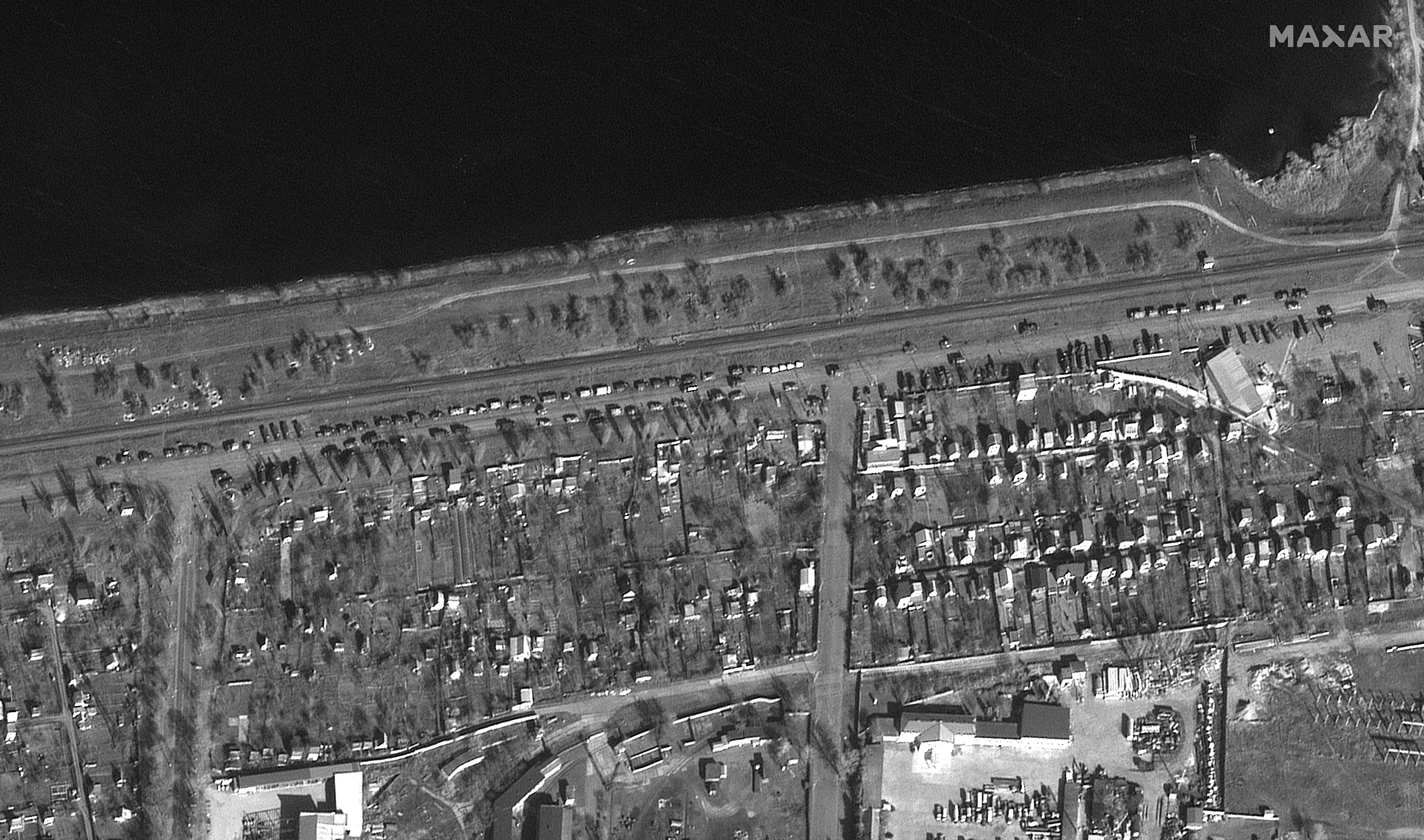 Satellite imagery shows Russian ground forces approaching Nova Kakhovka