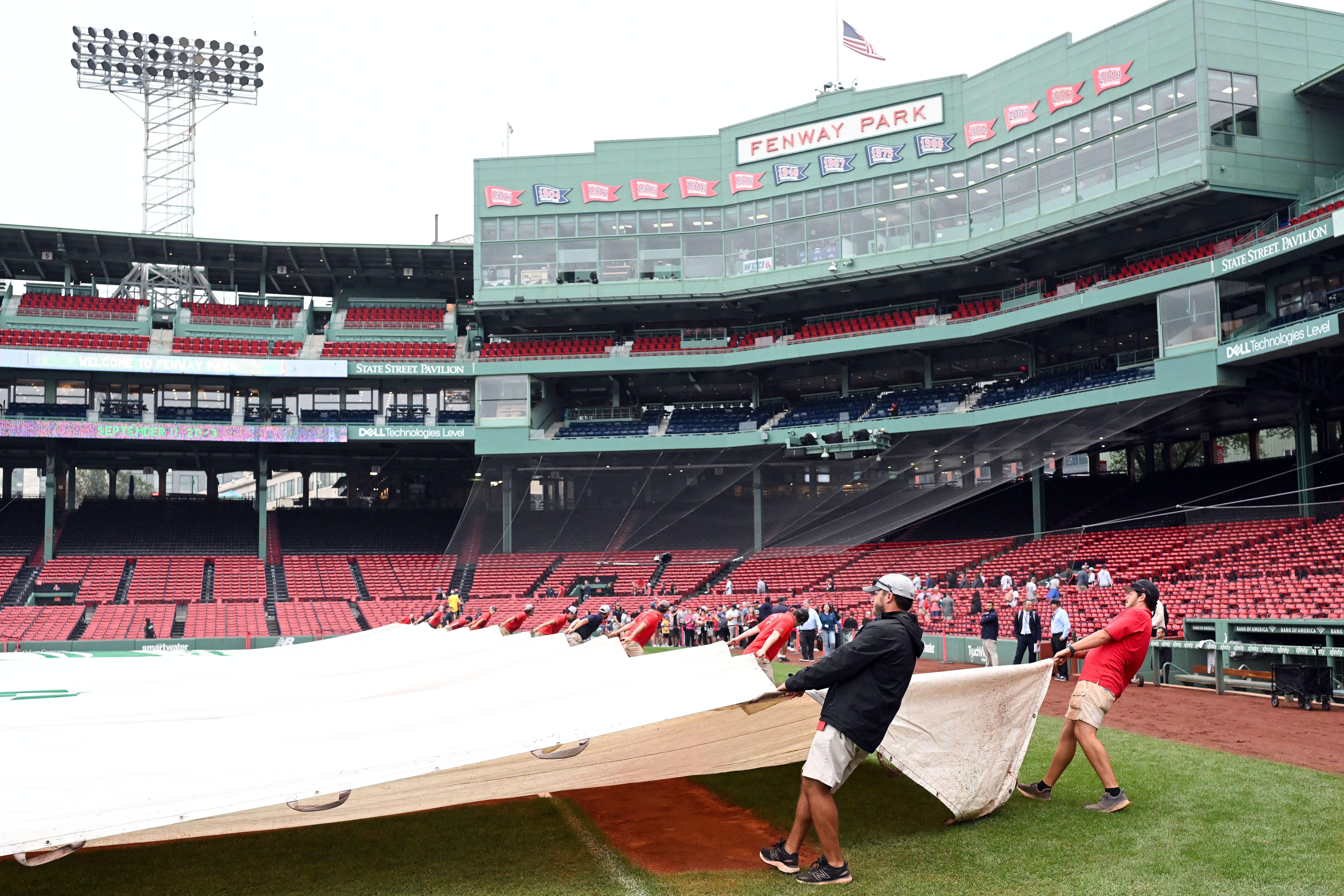 New York Yankees postponed the Opening Game against the Red Sox