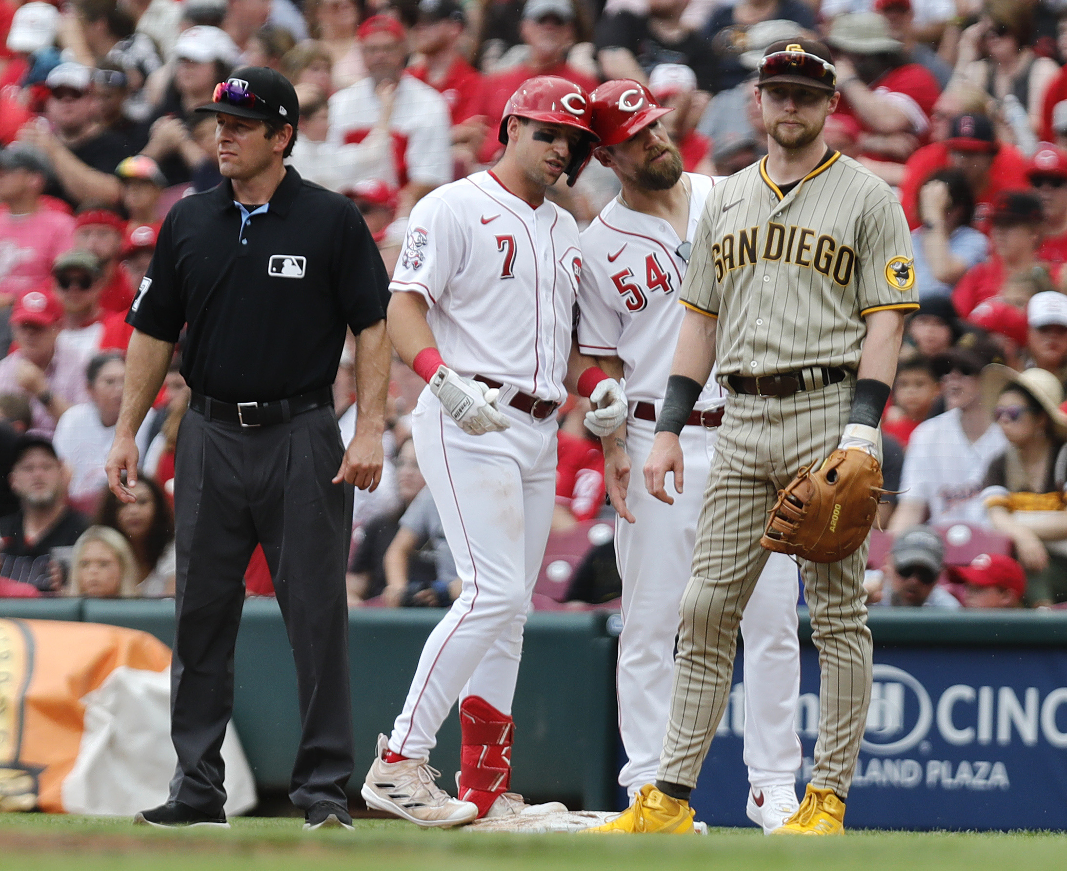 Tyler Stephenson's blast lifts Reds over Padres