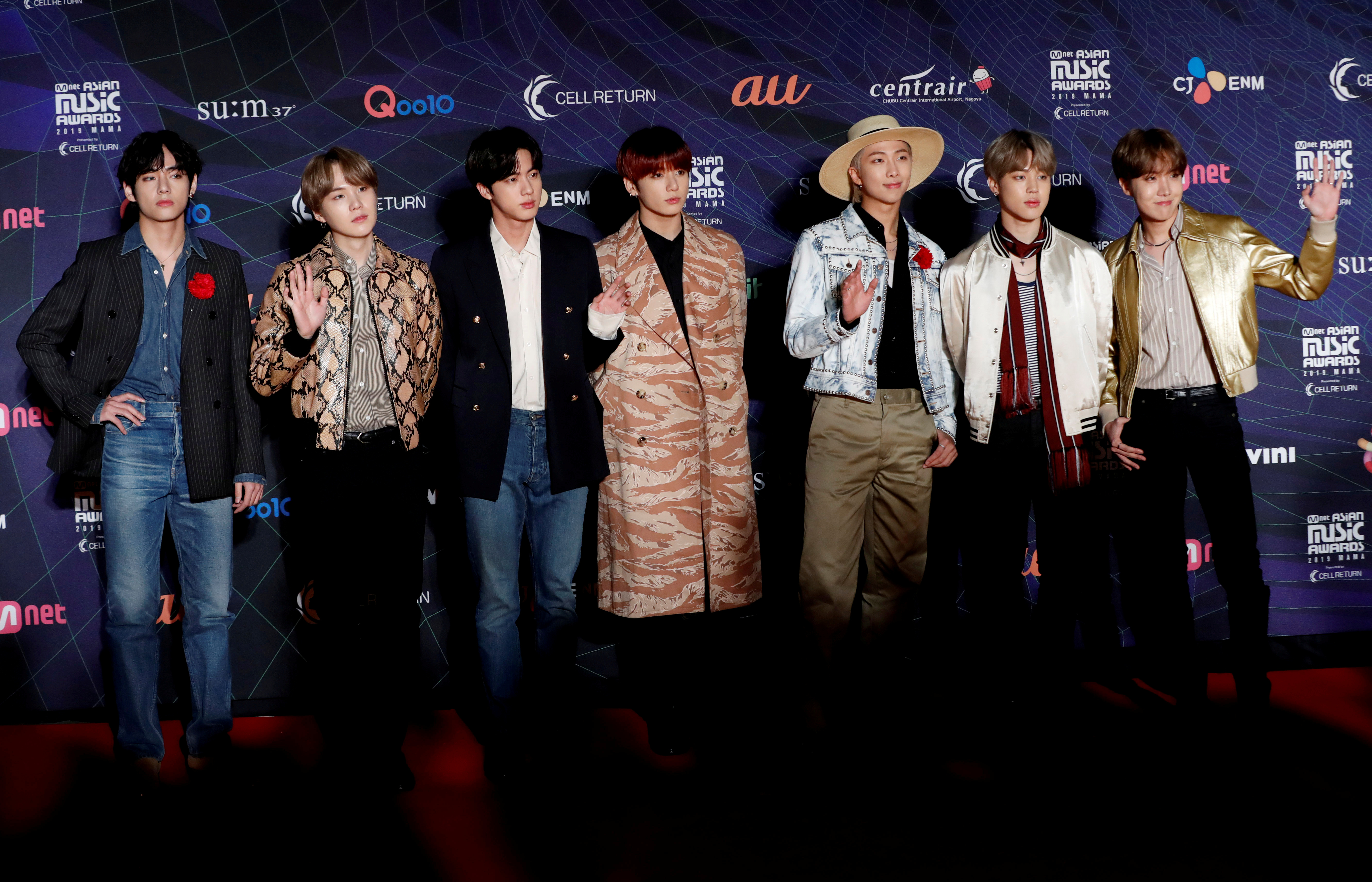 K-POP・アジア BTS 2020 THE PALT PHOTOBOK K-Pop's BTS marks year of the pandemic with 