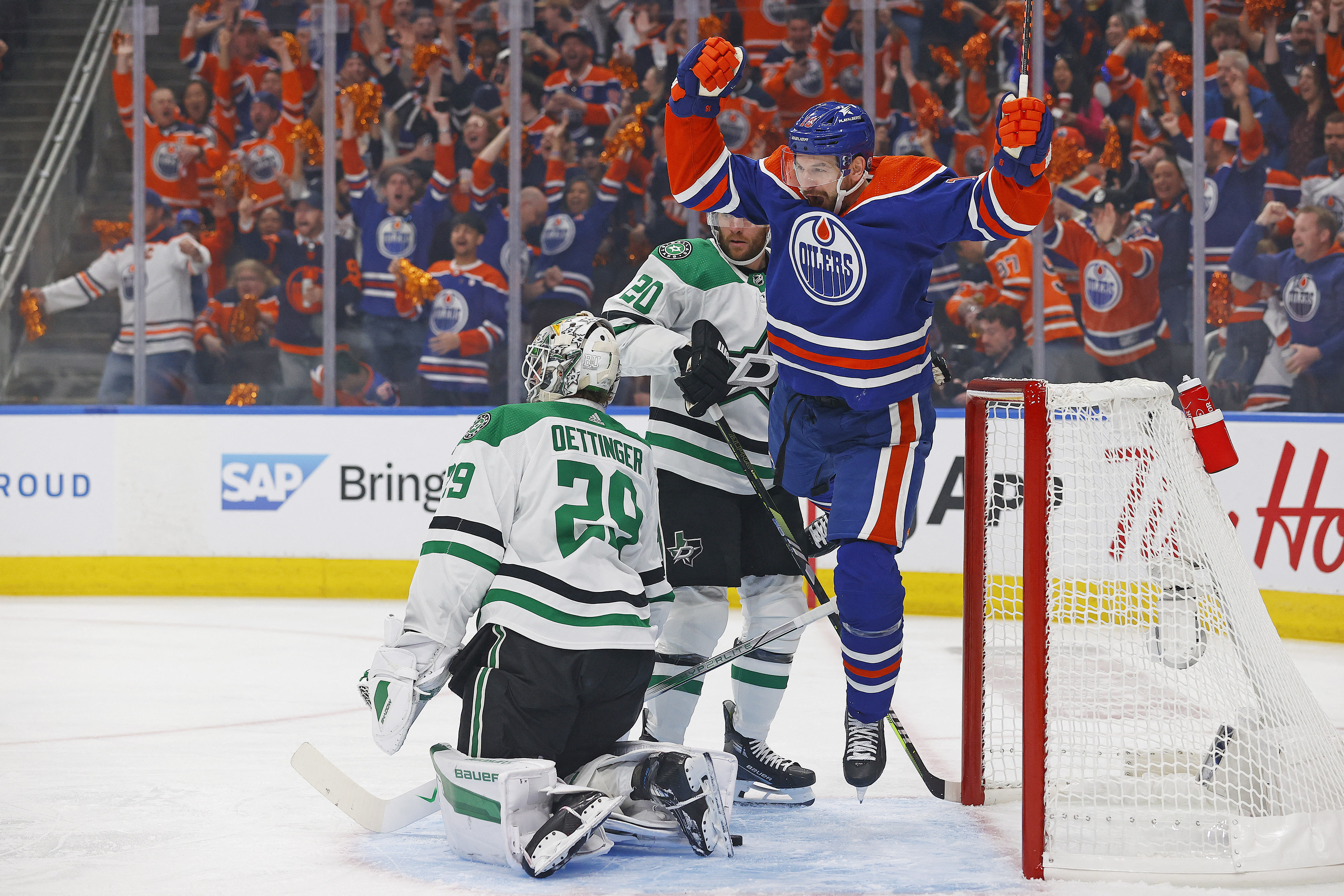 NHL: Stanley Cup Playoffs-Dallas Stars at Edmonton Oilers