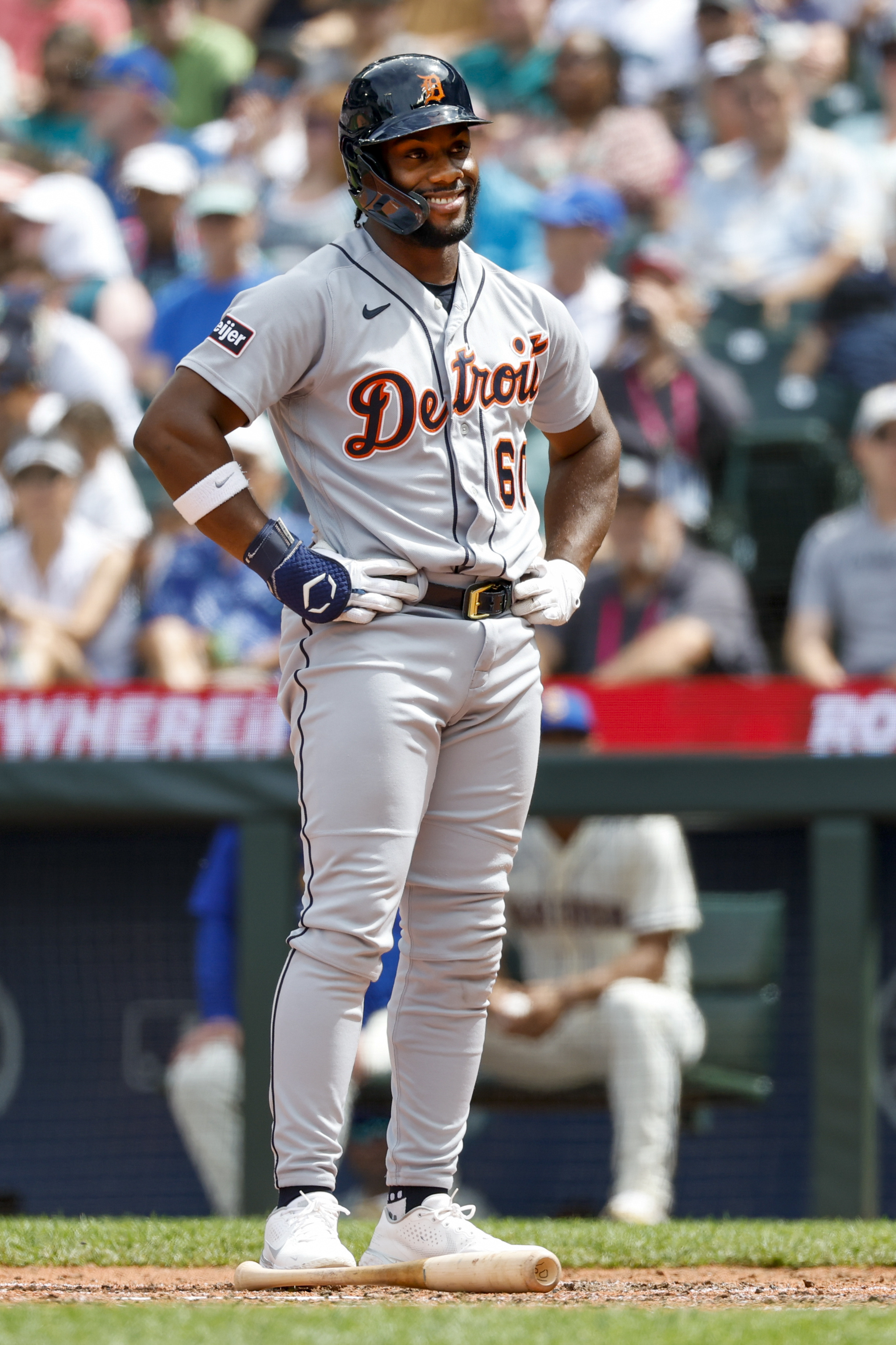 Rookie Bryce Miller sharp in his return as Mariners shut out Tigers, Mariners