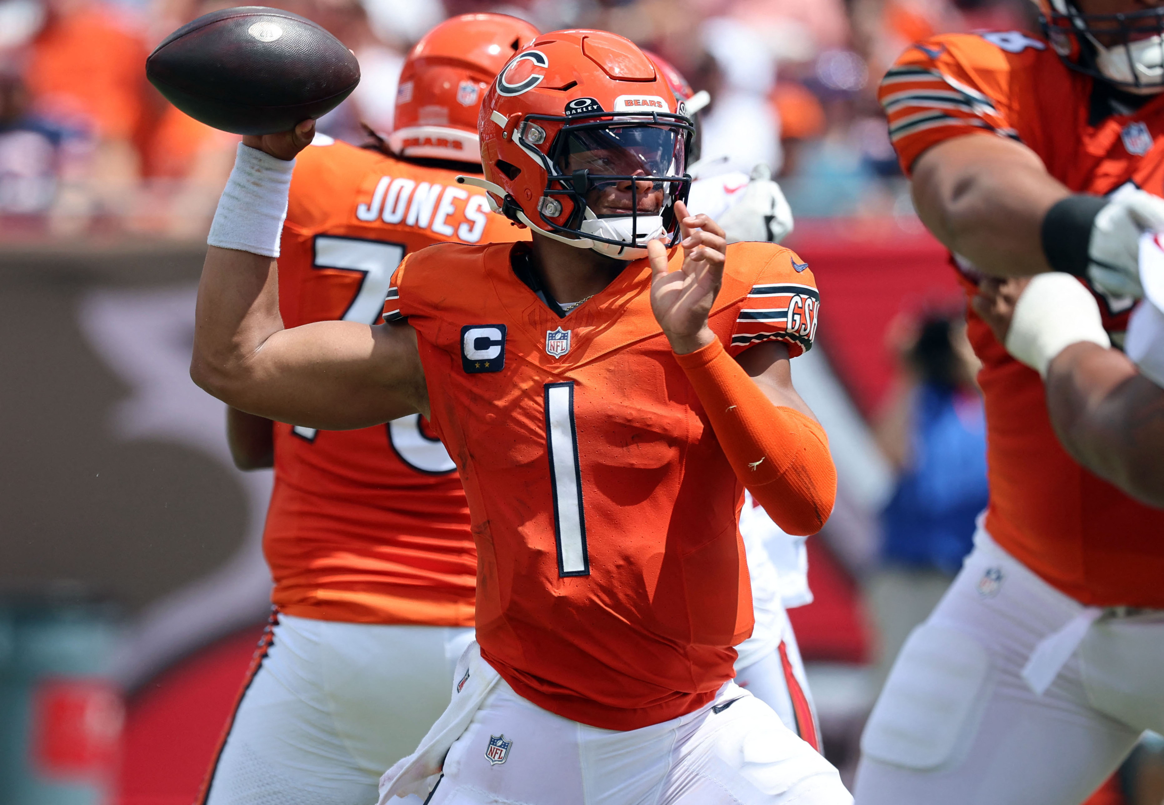 Baker Mayfield, Bucs keep Bears at bay, National