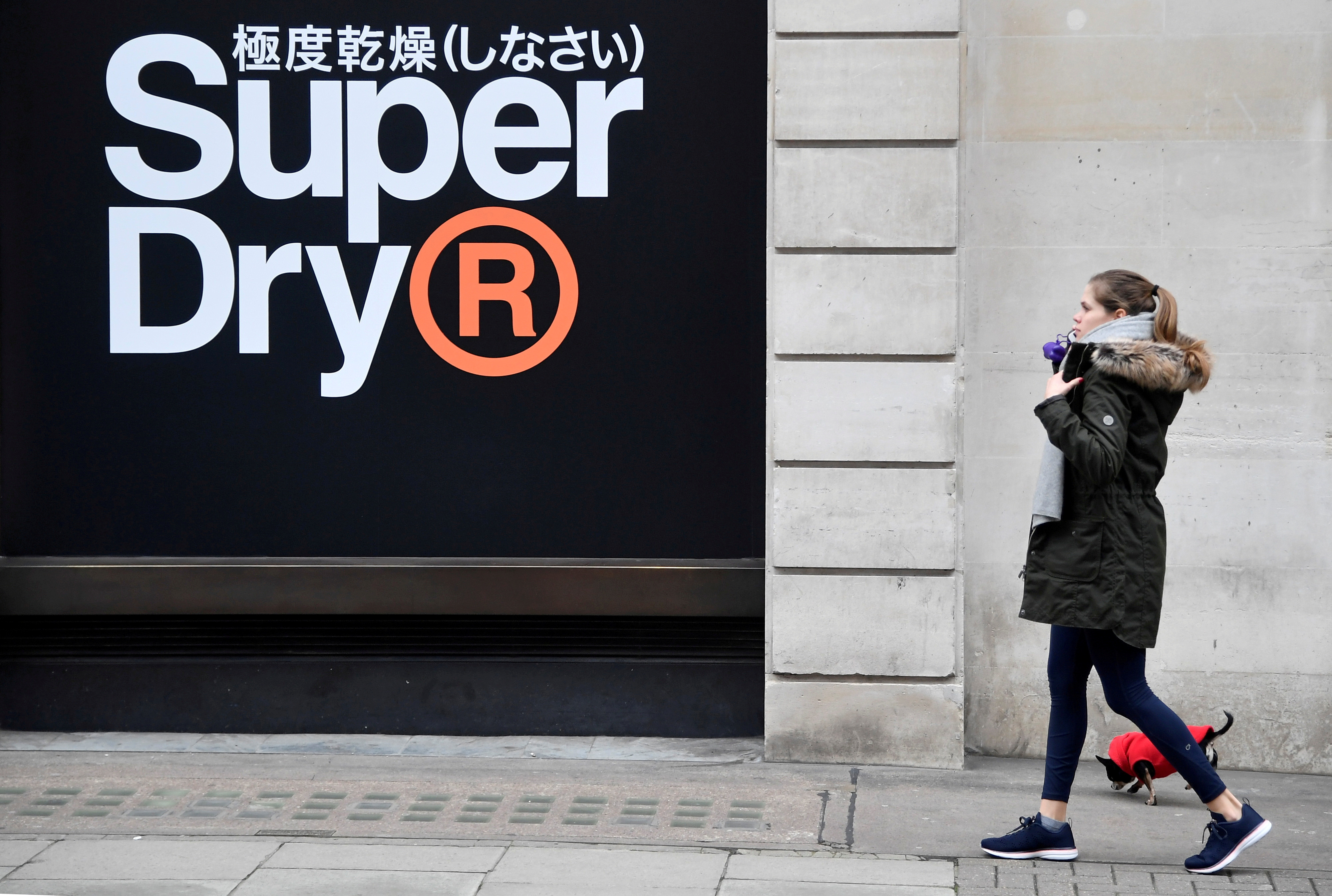 Scheermes Knipoog Vaardig Superdry highlights need for refinancing on return to profit | Reuters