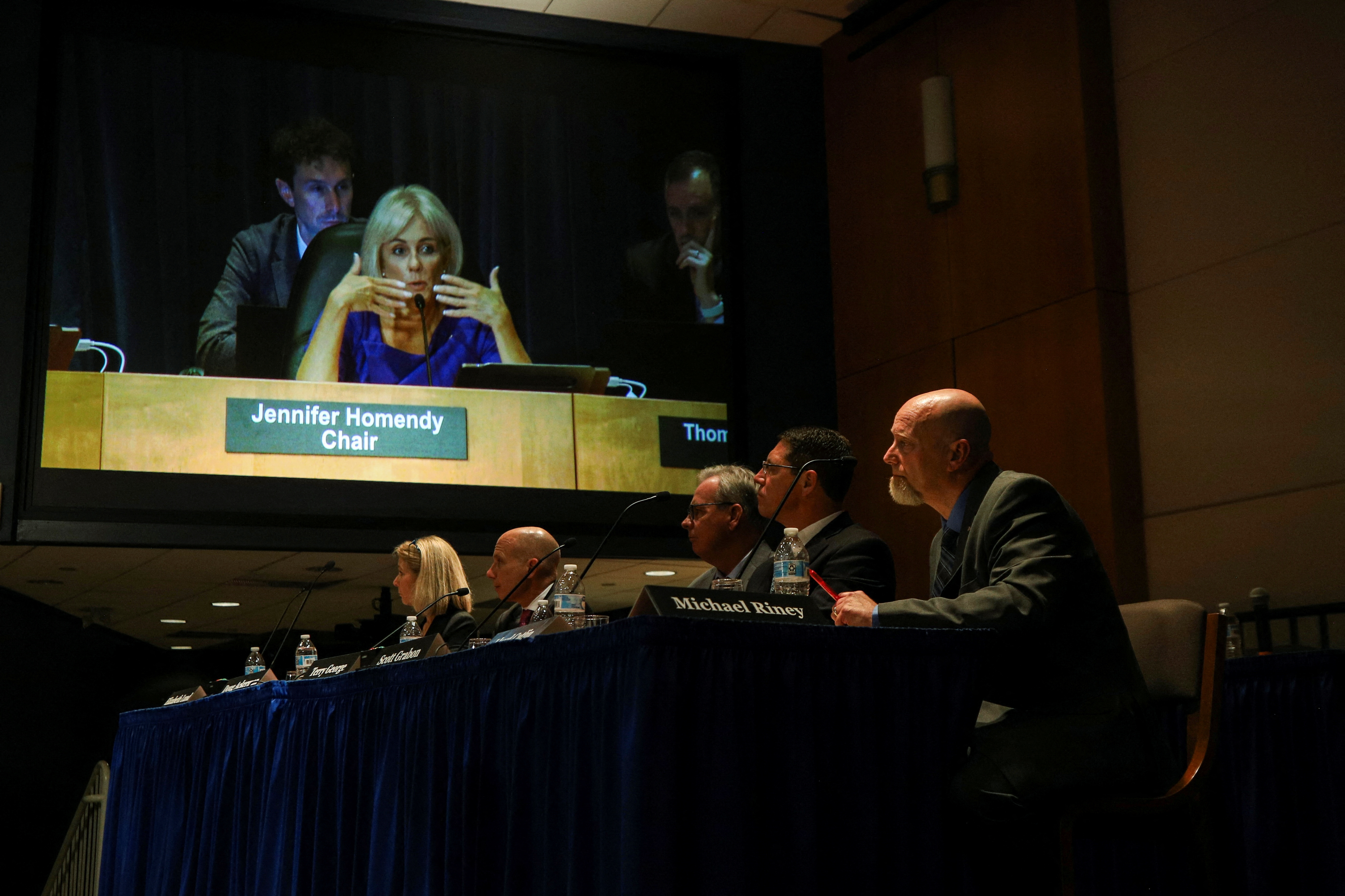 New testimony shows Alaska Air crew feared passengers were lost in