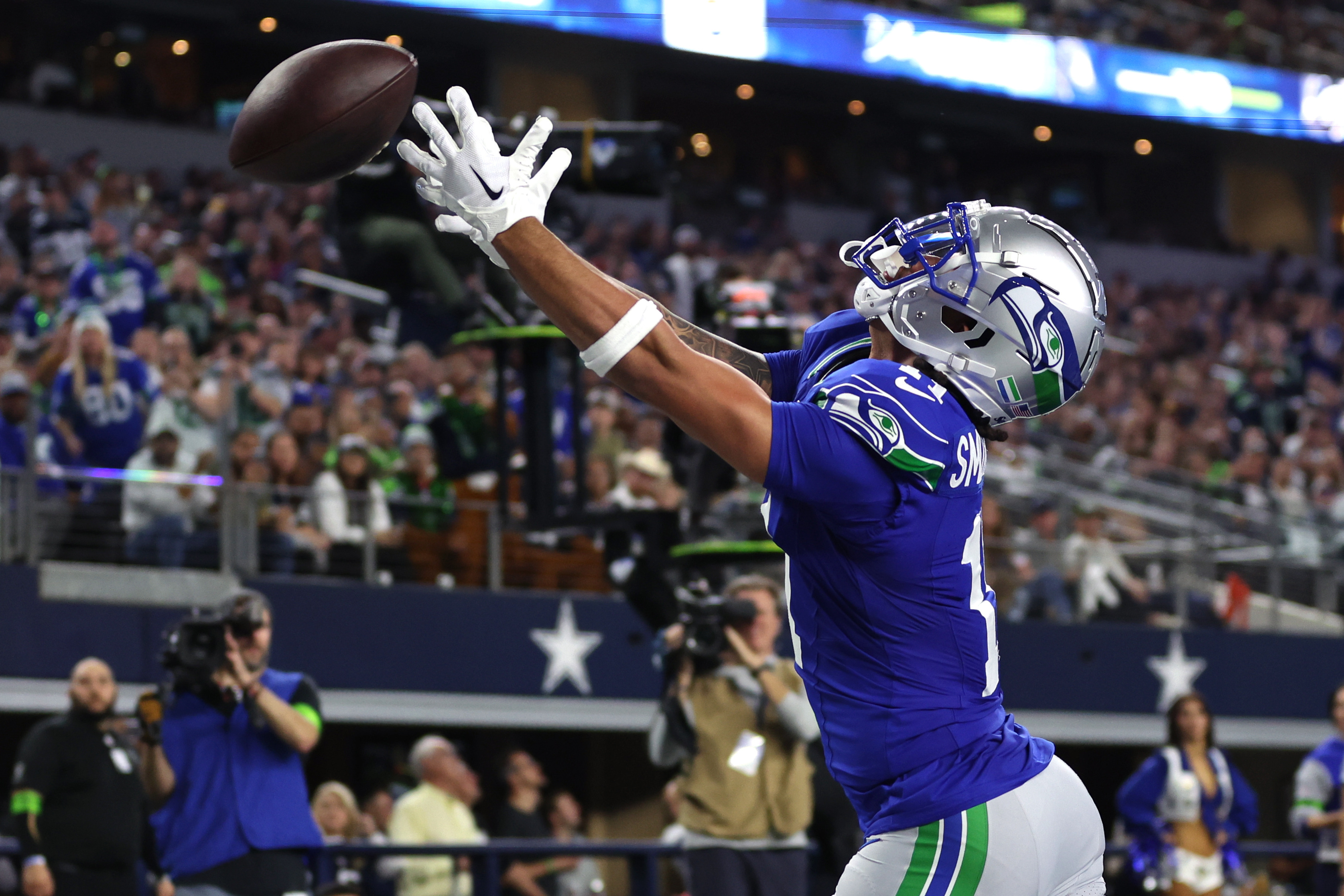 Dak Prescott Throws For 3 TDs As Cowboys Overtake Seahawks | Reuters