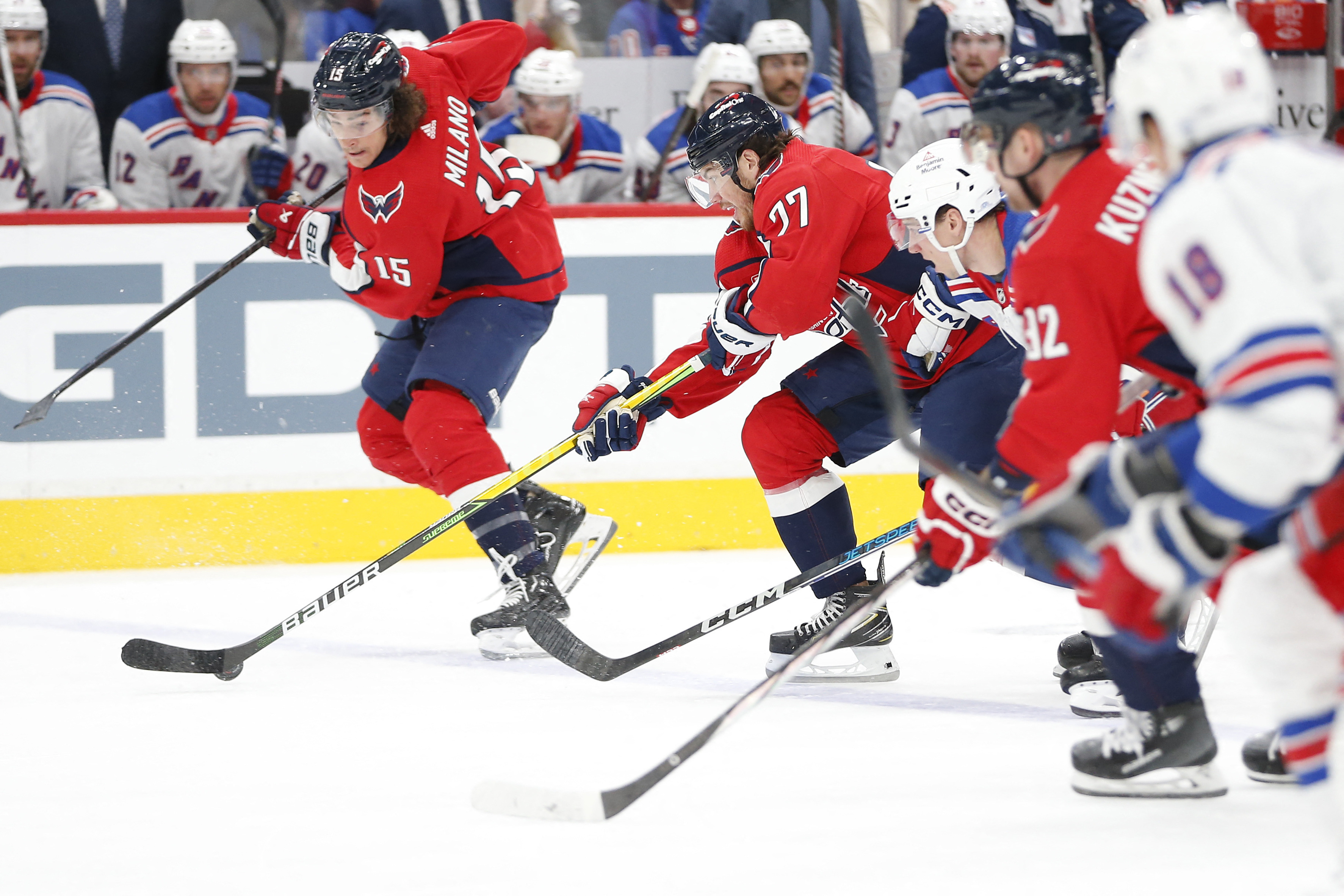 Capitals' Charlie Lindgren blanks Rangers for 2nd shutout of season ...