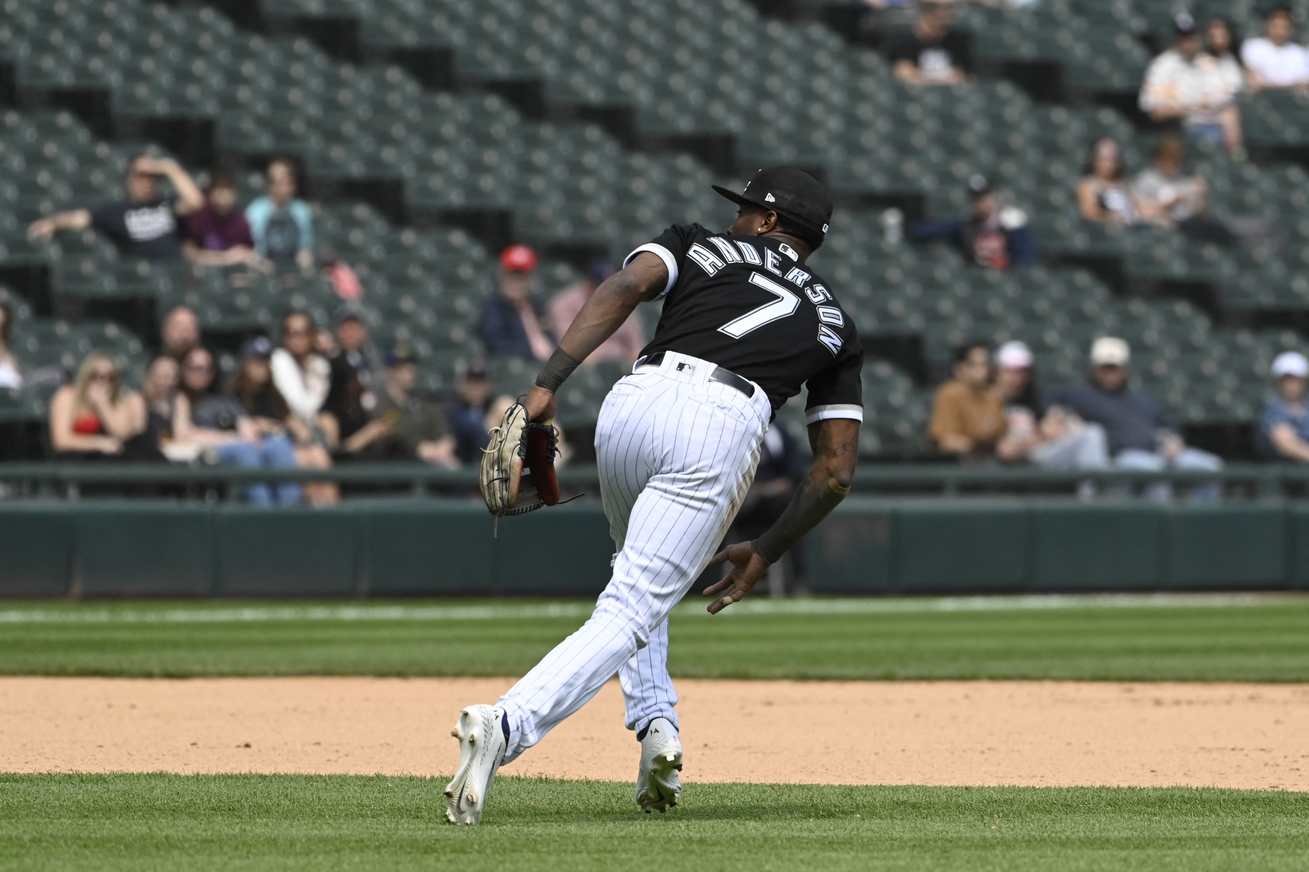 Guardians clip White Sox 3-1 to avoid sweep