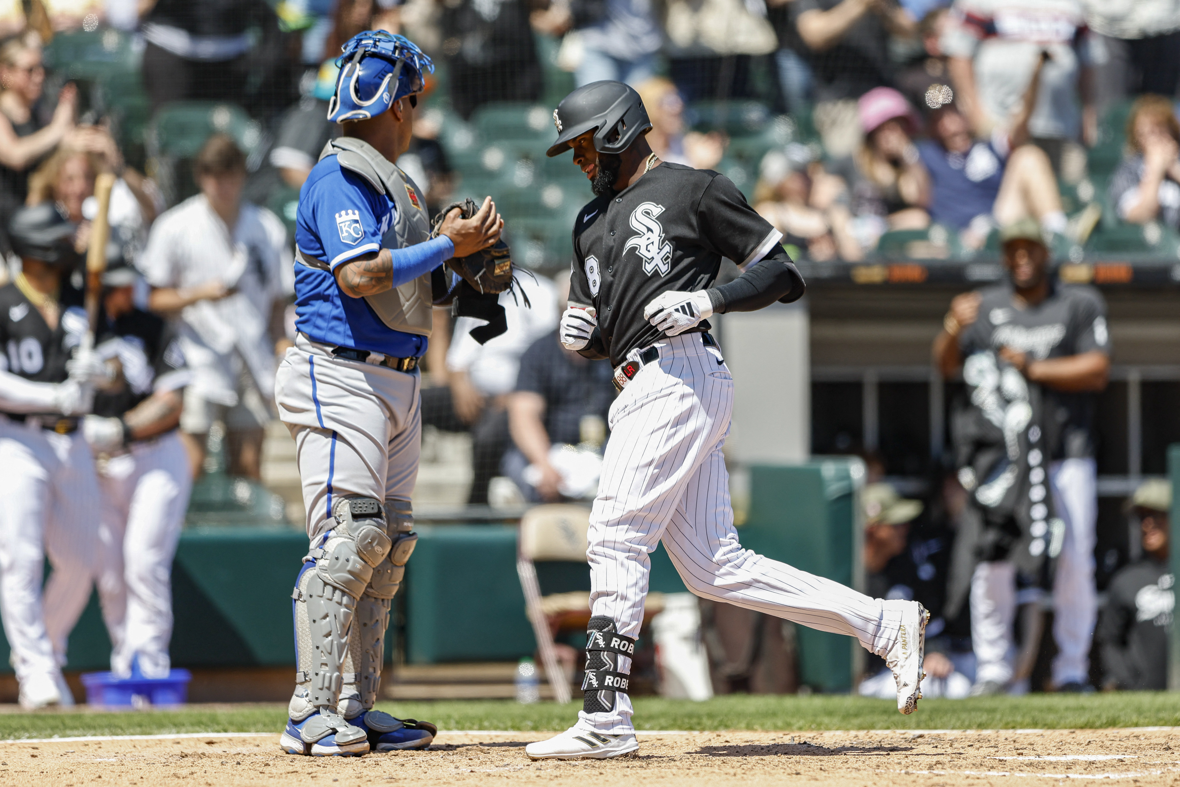 Romy Gonzalez, Lance Lynn lift White Sox past Royals