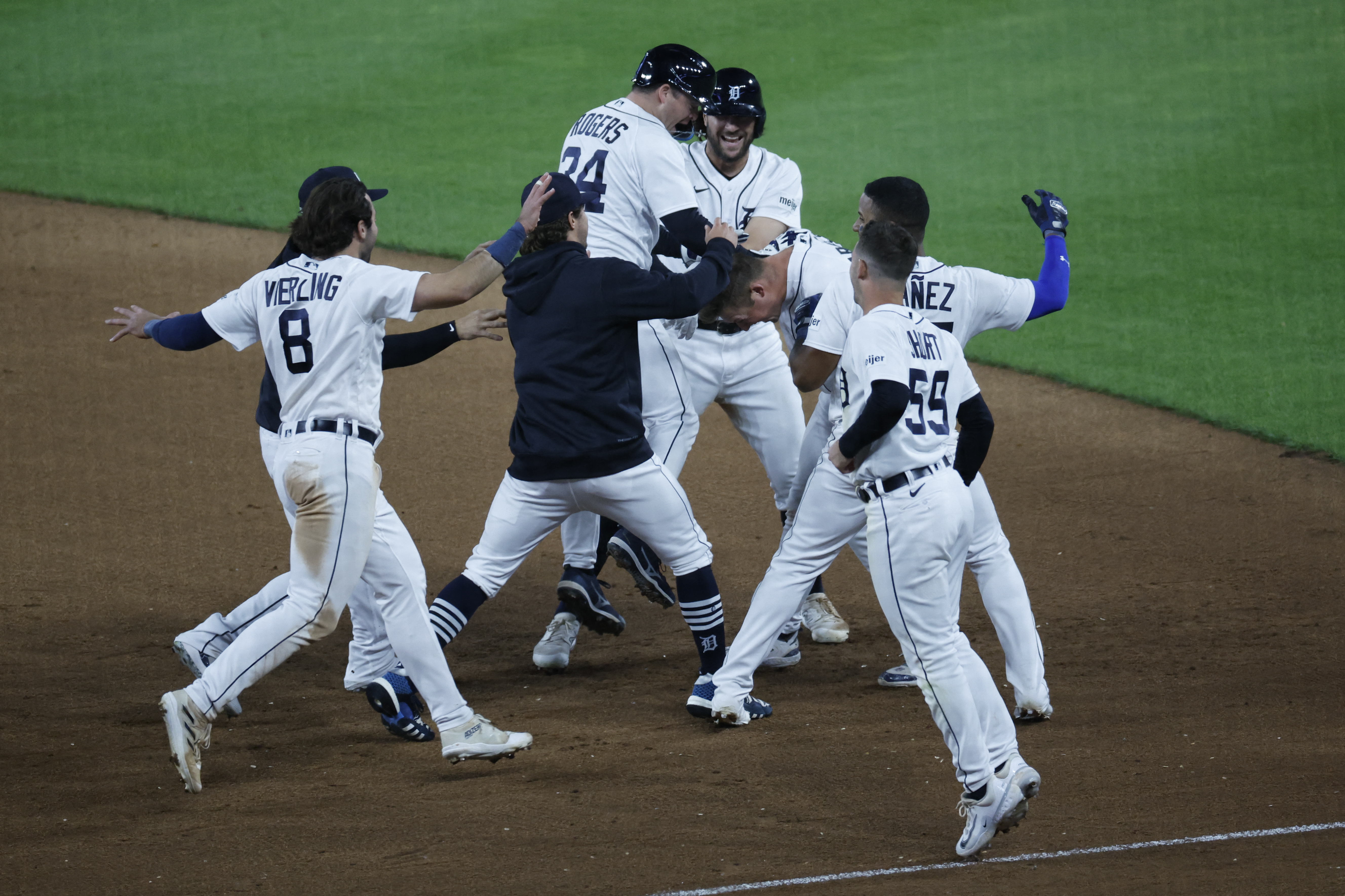 Detroit Tigers to Sport Meijer Ads on Sleeves as Part of Expanded