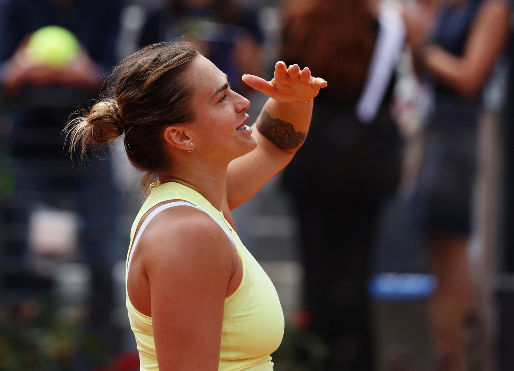 Sabalenka strolls past Ostapenko, sets up Italian Open semis with ...