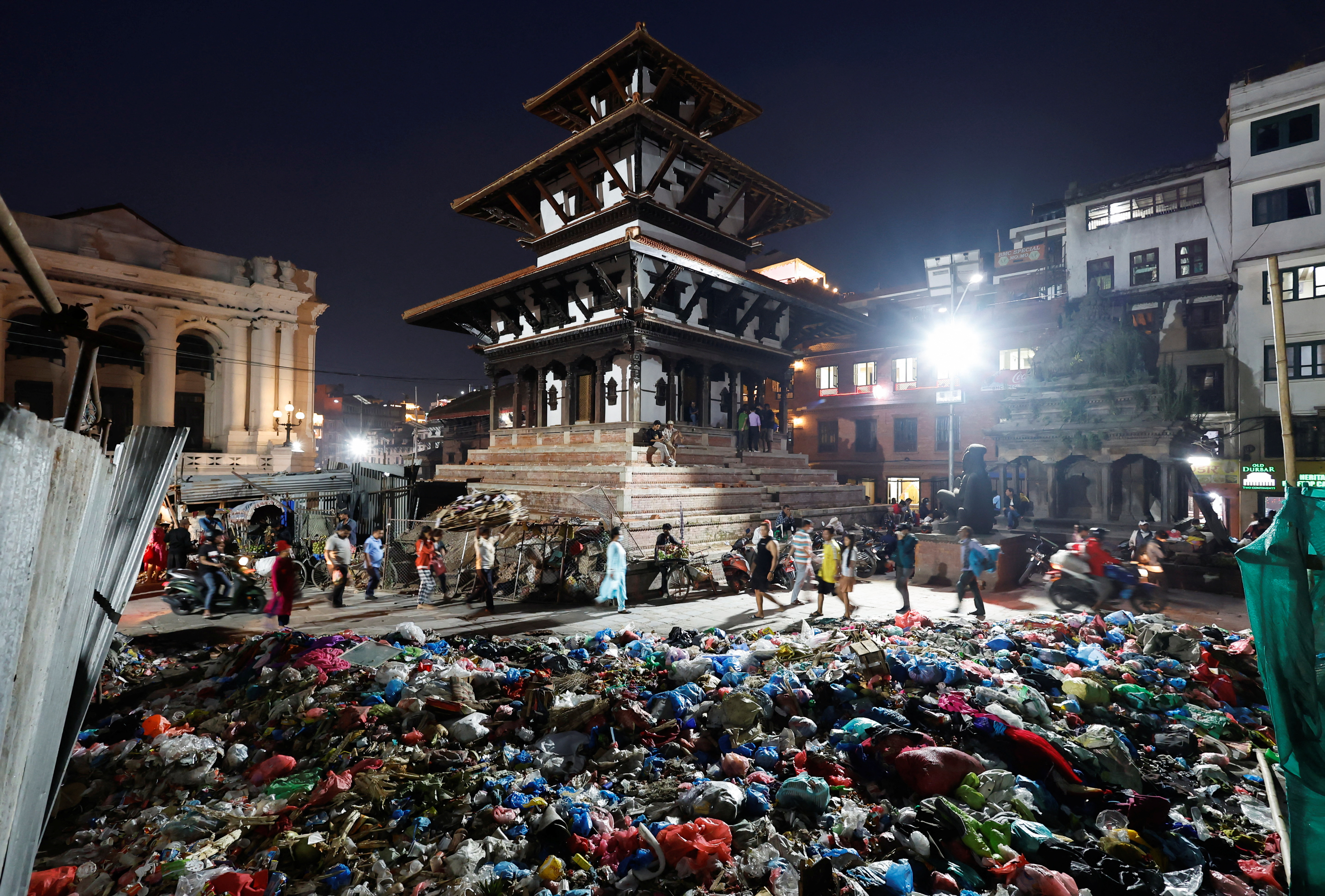 In Nepal's capital, piles of garbage put off tourists and residents