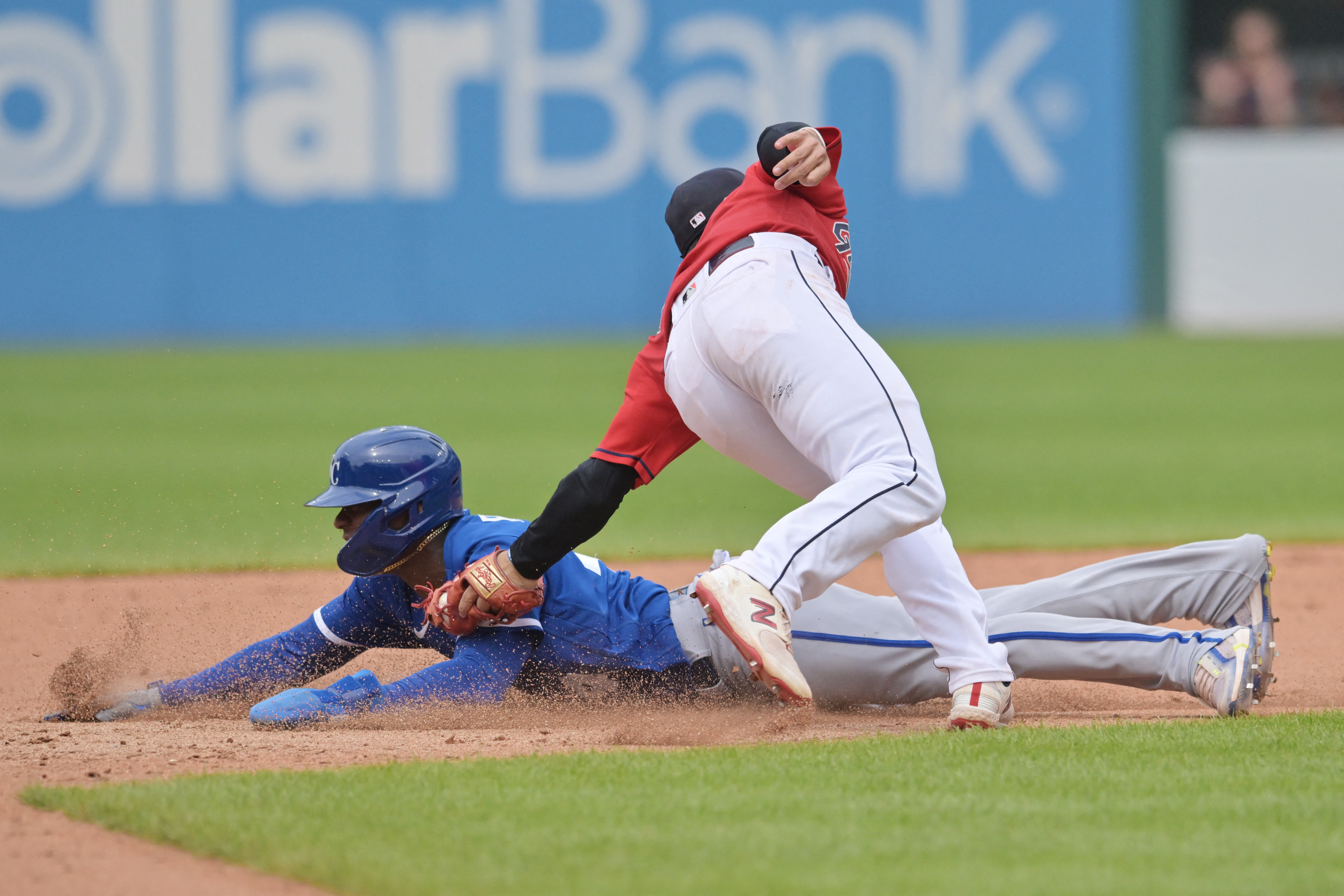 Ryan Yarbrough shoves, Royals beat Guardians to avoid sweep