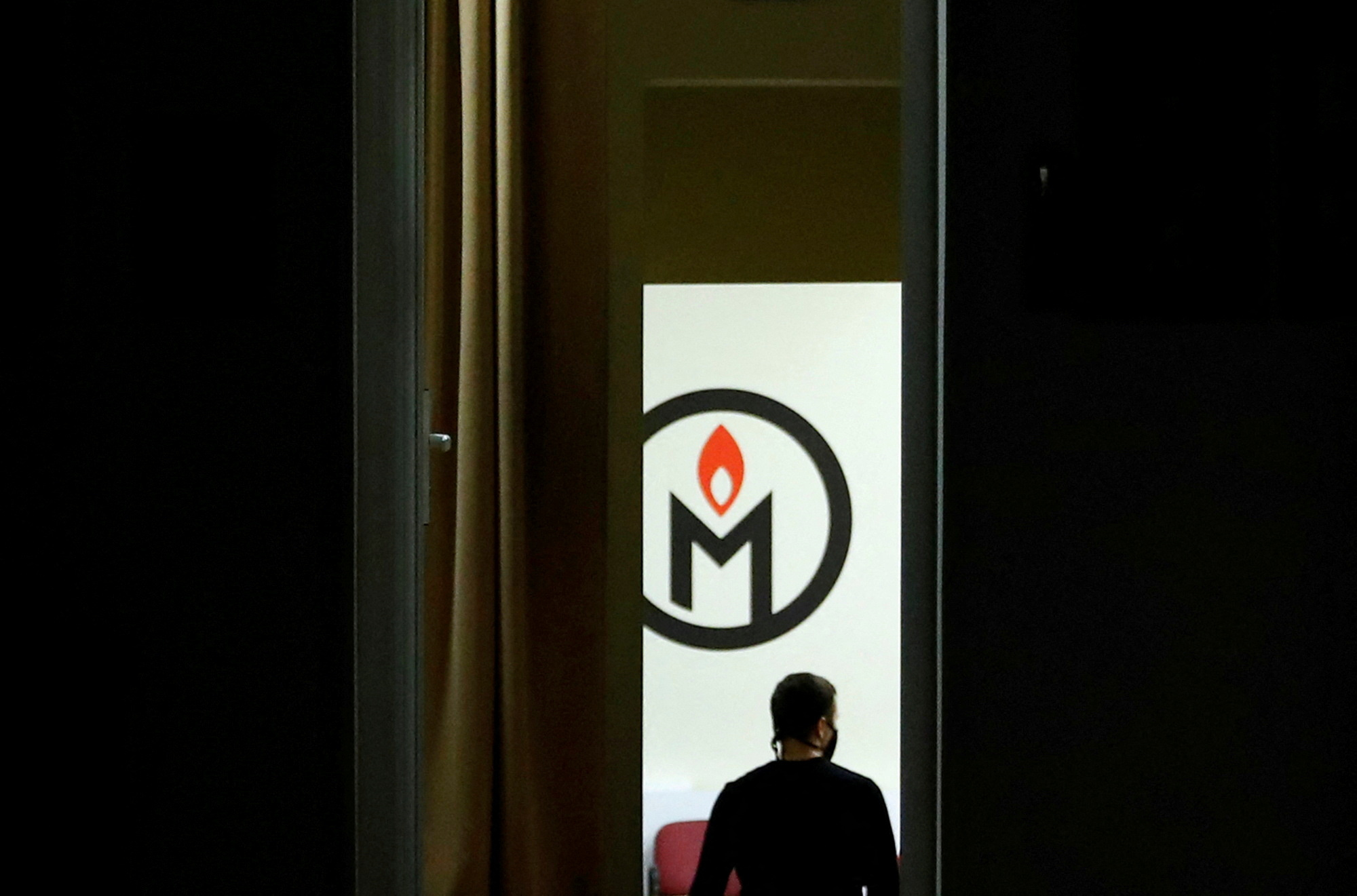 Russia brands Nobel-winning rights group Memorial an extremist movement |  Reuters