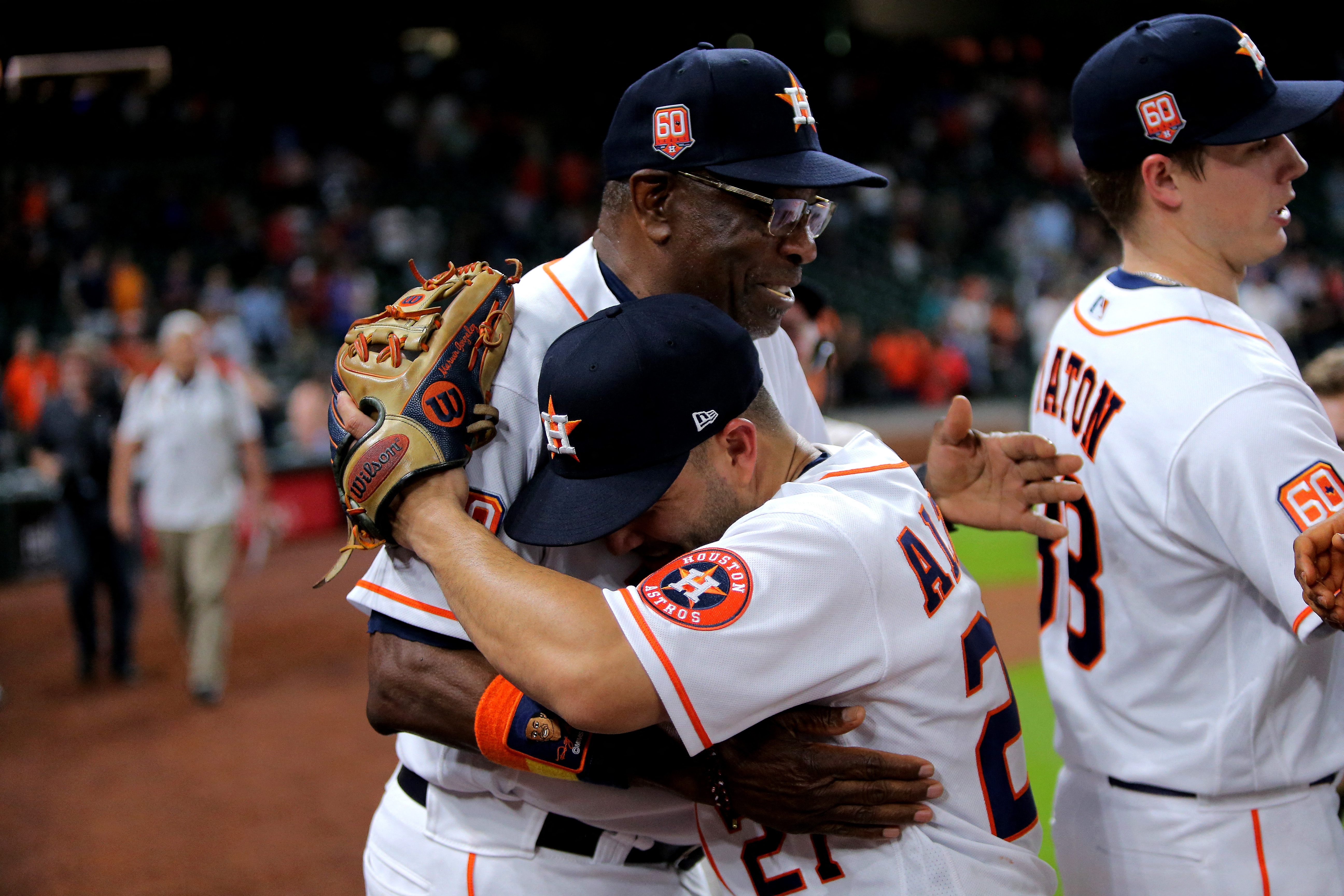 MLB roundup: Astros' Dusty Baker gets 2,000th win