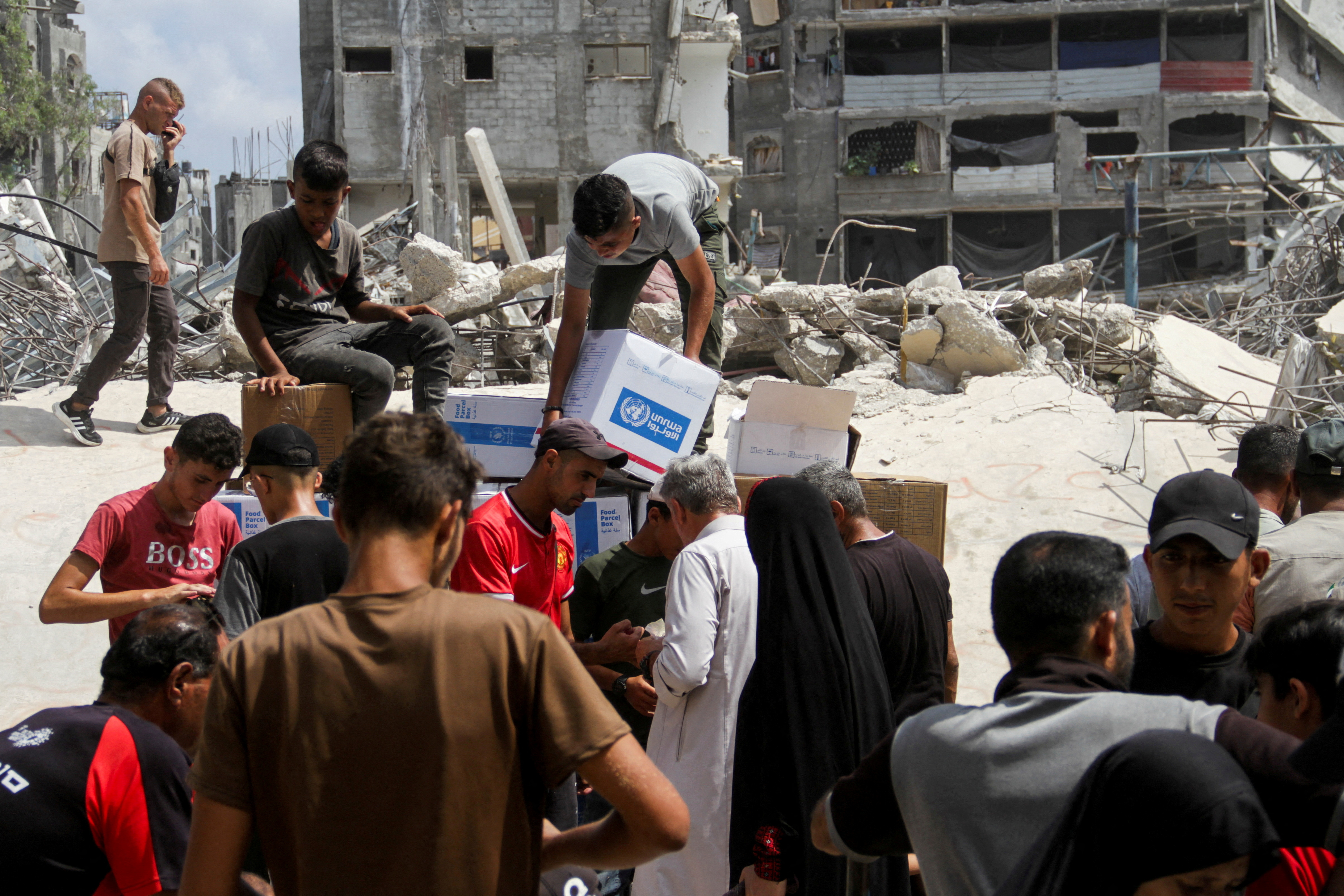 Why Gaza aid access is collapsing