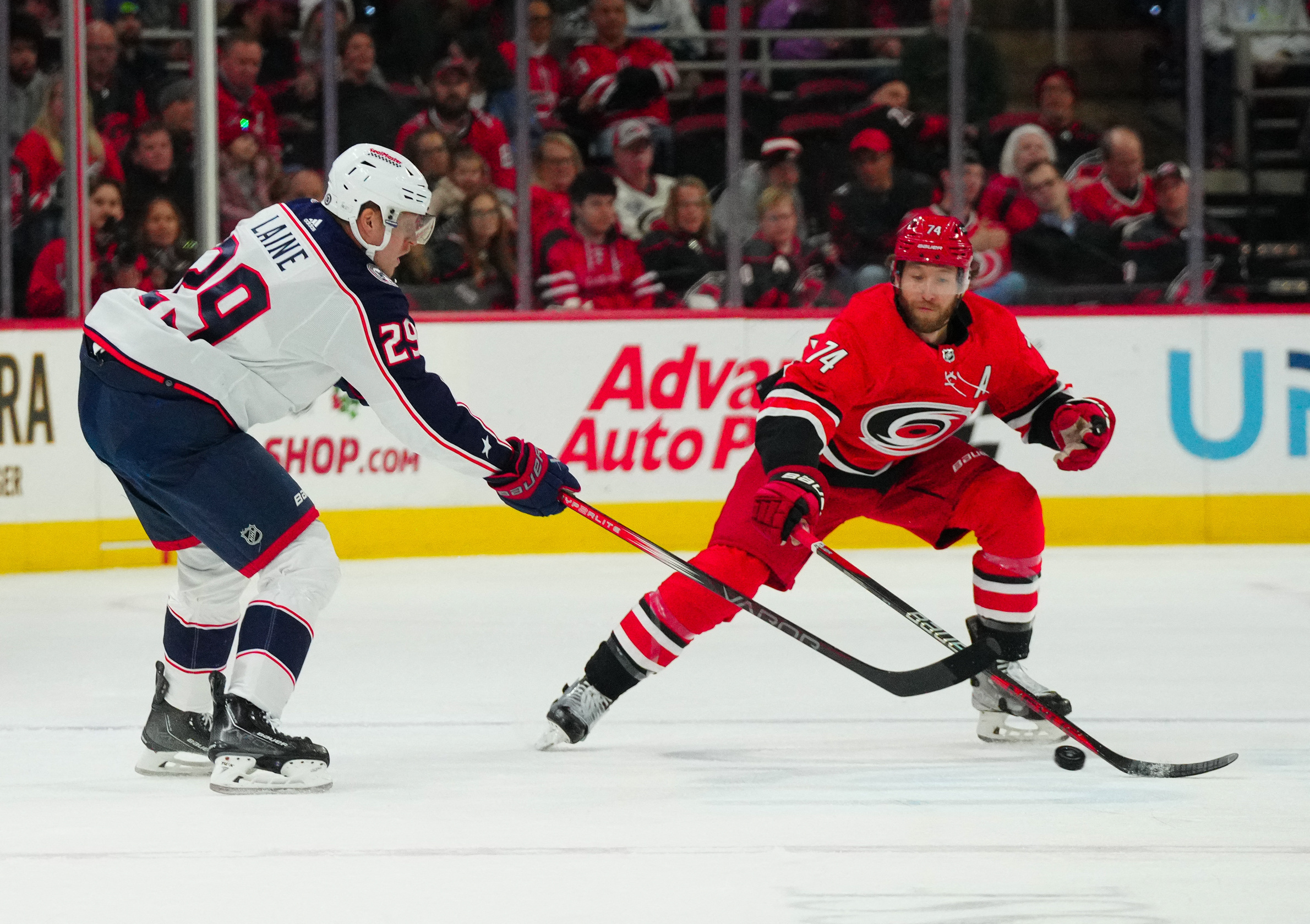 Hurricanes' furious rally beats Blue Jackets | Reuters