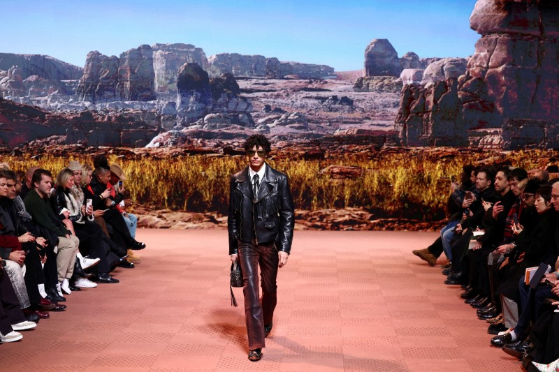 Louis Vuitton opens Paris Fashion Week with Pharrell Williams' styles ...