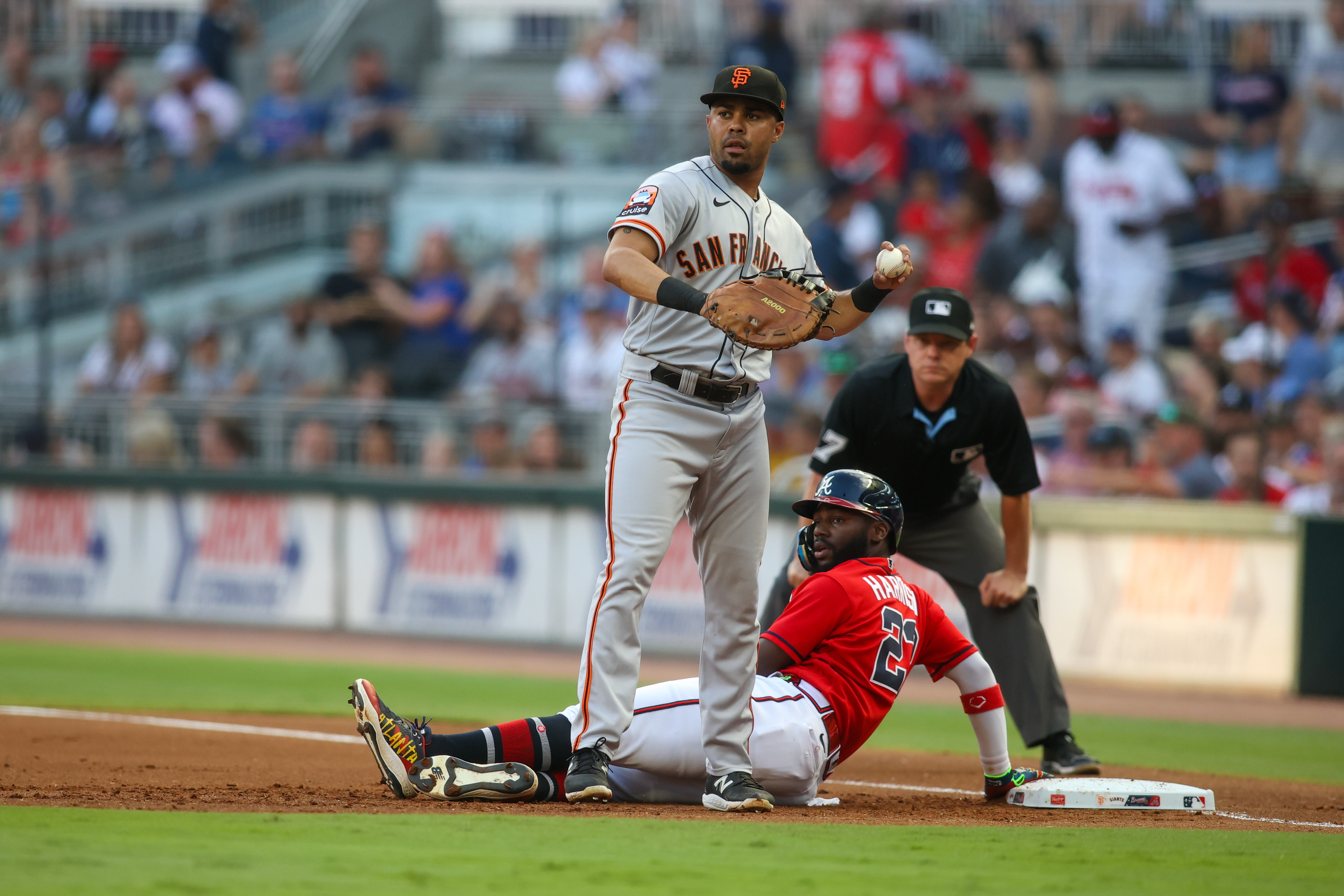 Strider strikes out 10 in 7 innings, Braves beat Giants 4-0 for 3rd  straight shutout - Newsday