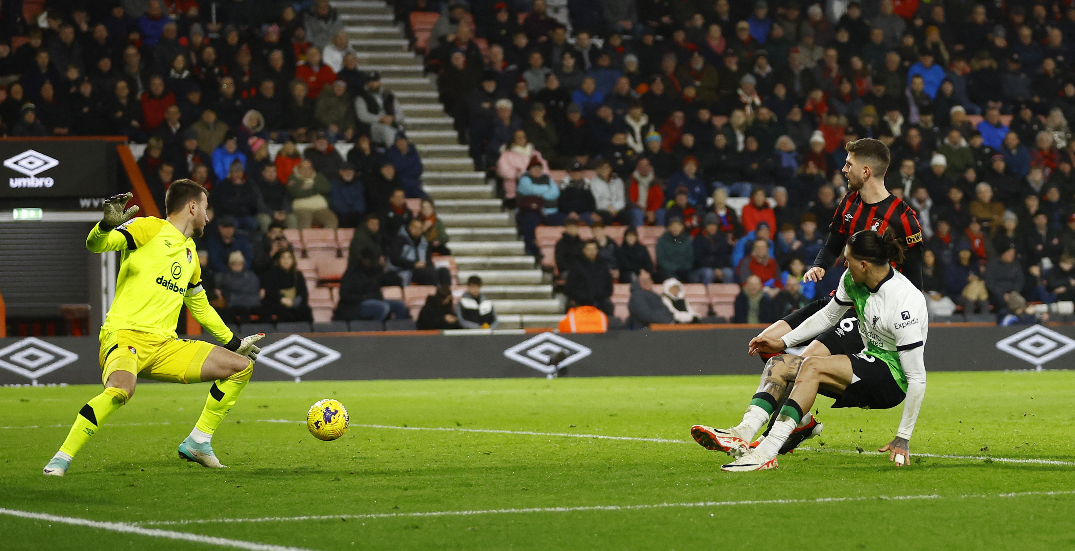 Liverpool Breeze Past Bournemouth To Go Five Points Clear | Reuters