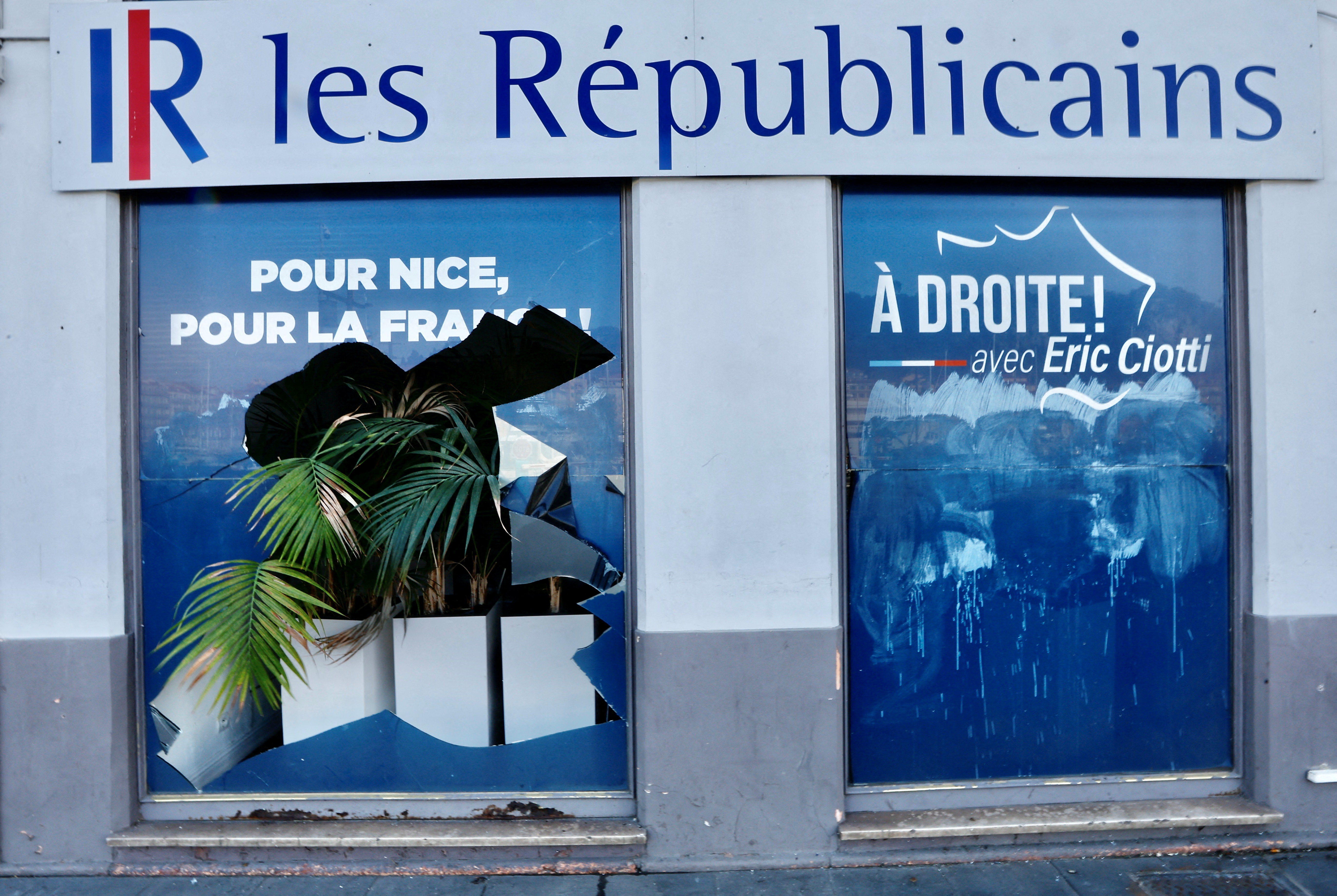 Leader of Les Republicains Eric Ciotti's office vandalized during night in Nice
