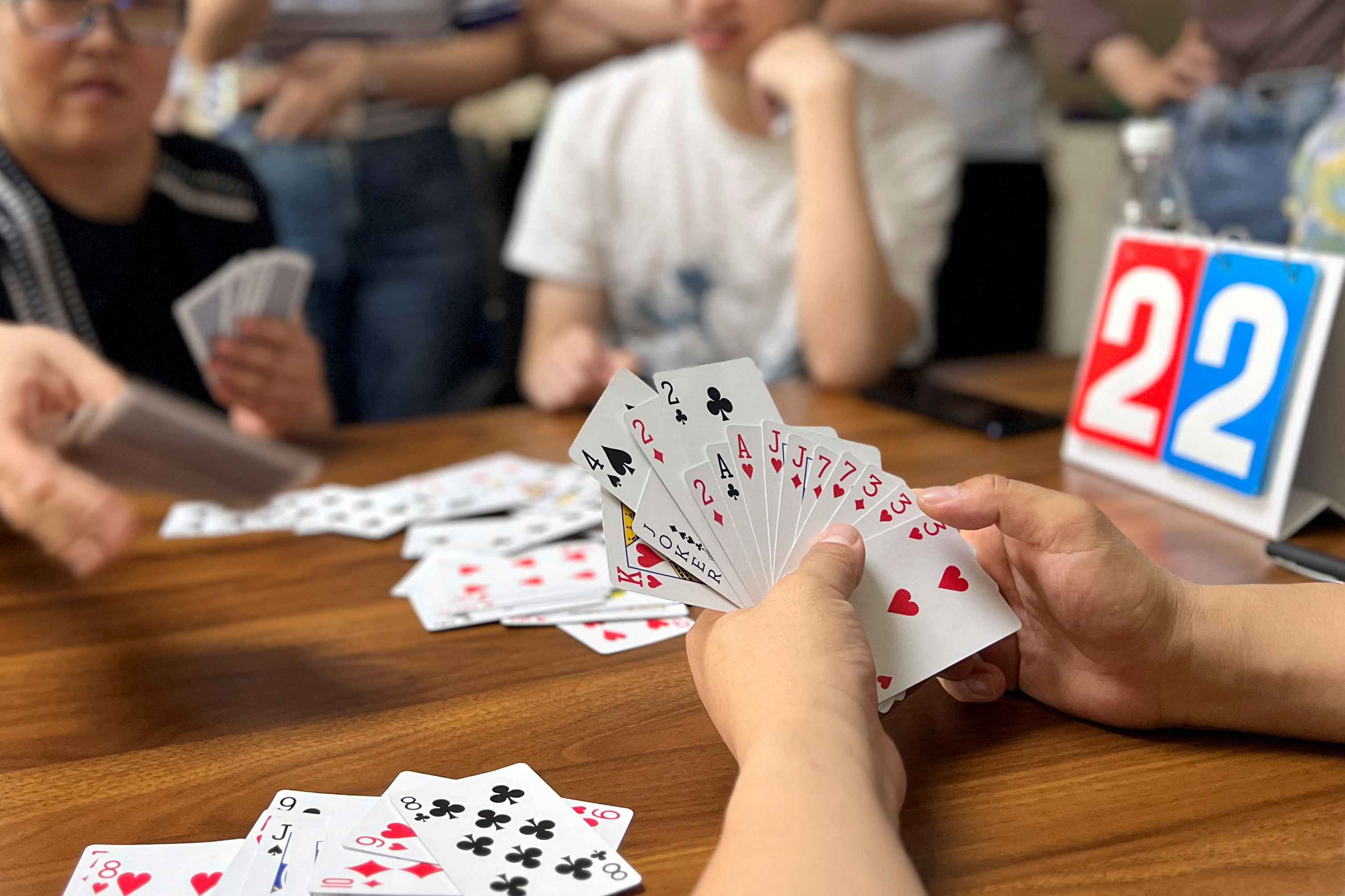 chinese throwing cards