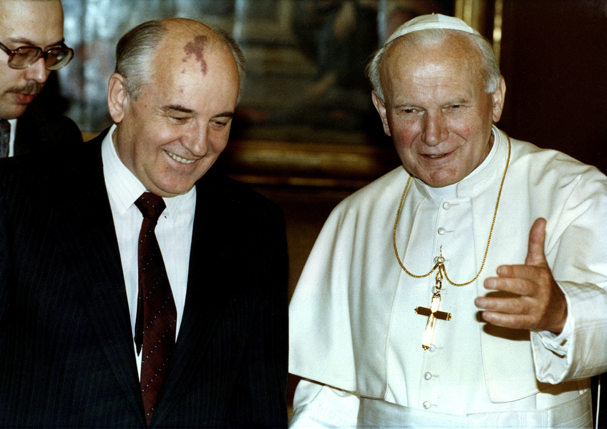 Pope John Paul II talks with former Soviet President Mikhail Gorbachev during an audience at the Vatican