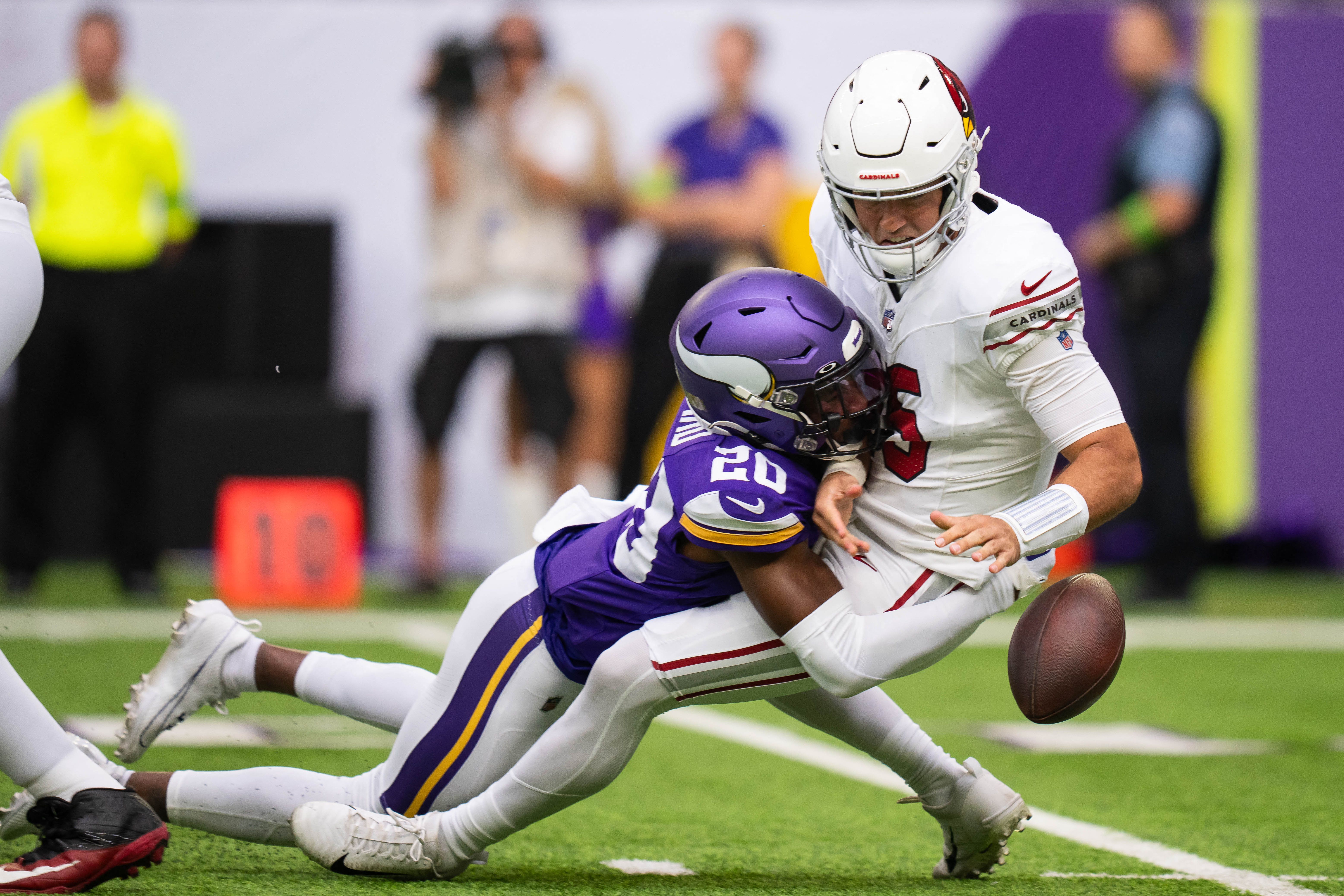 David Blough rallies Cardinals to an 18-17 victory over Vikings in