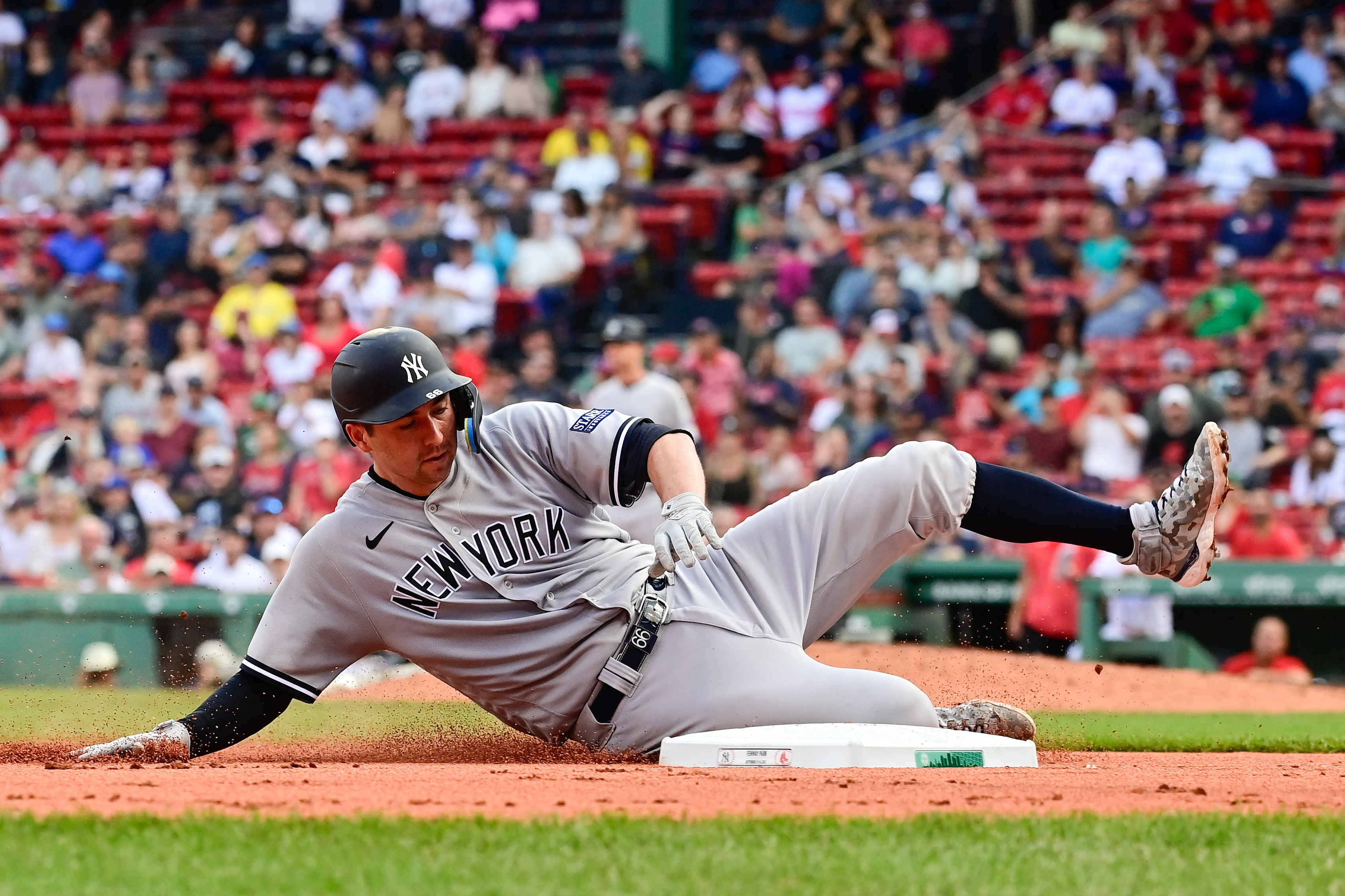 Yankees sweep Red Sox as Aaron Boone gets win No. 500