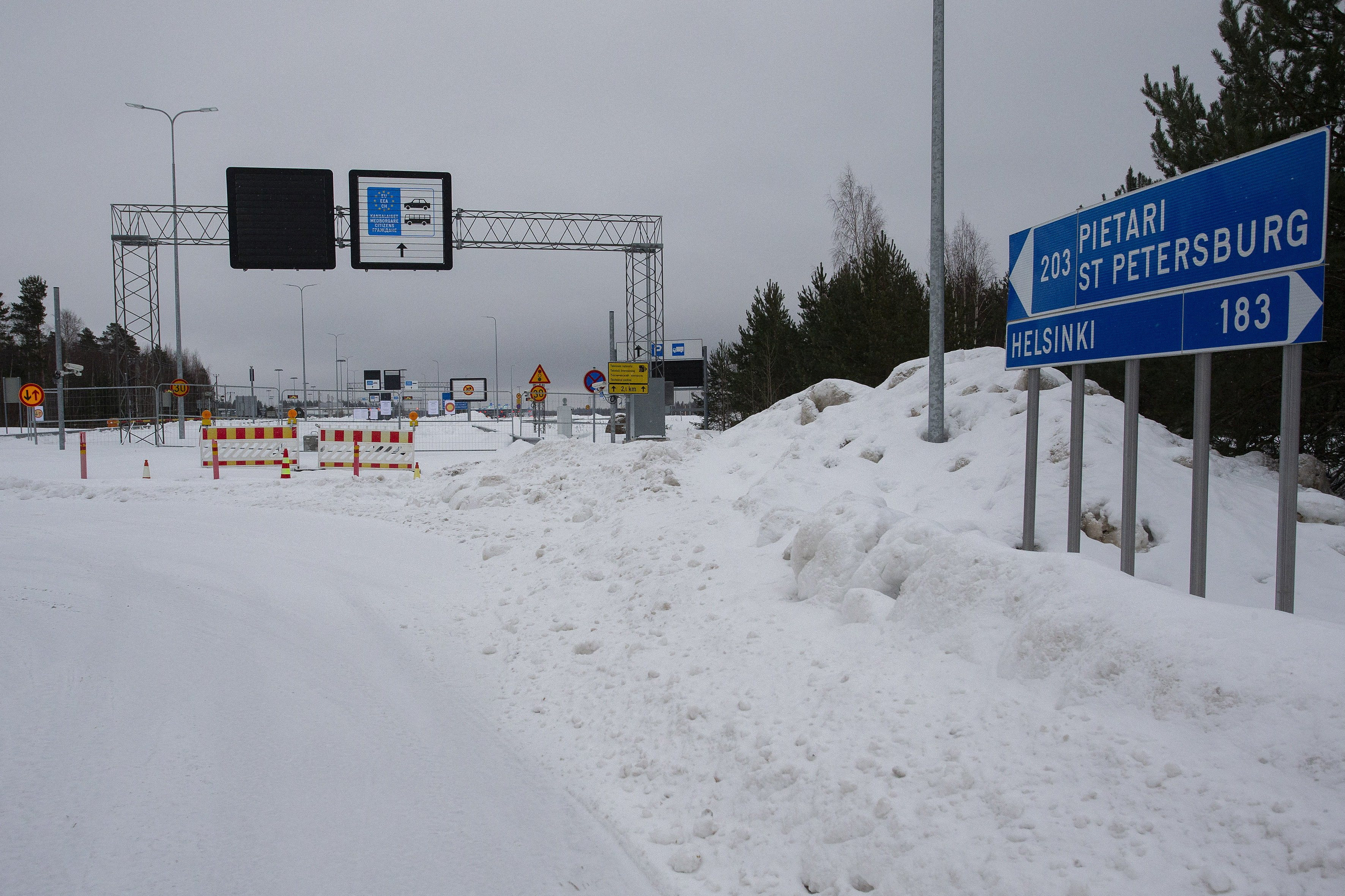Closed crossing on Finland's border with Russia, in Virolahti