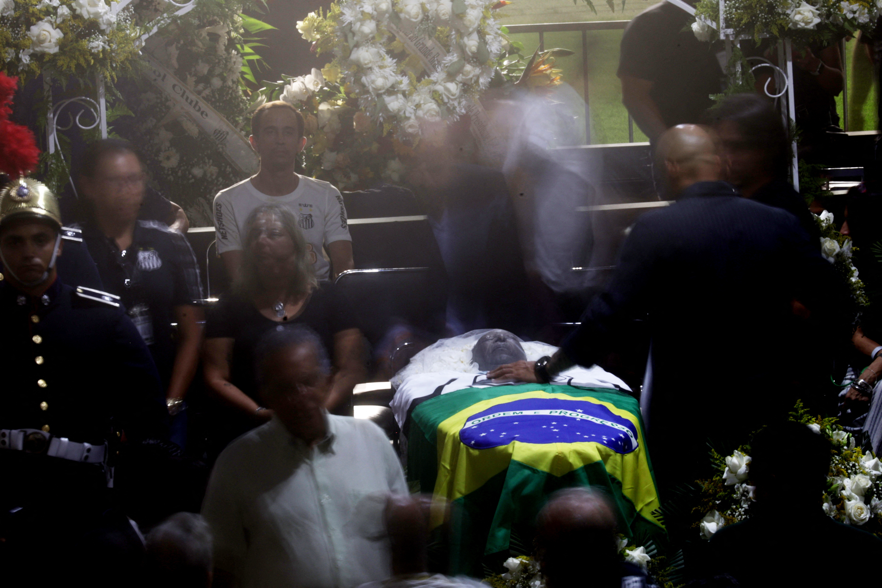 It's going to be crazy': Crowds flock to Santos for Pelé's wake