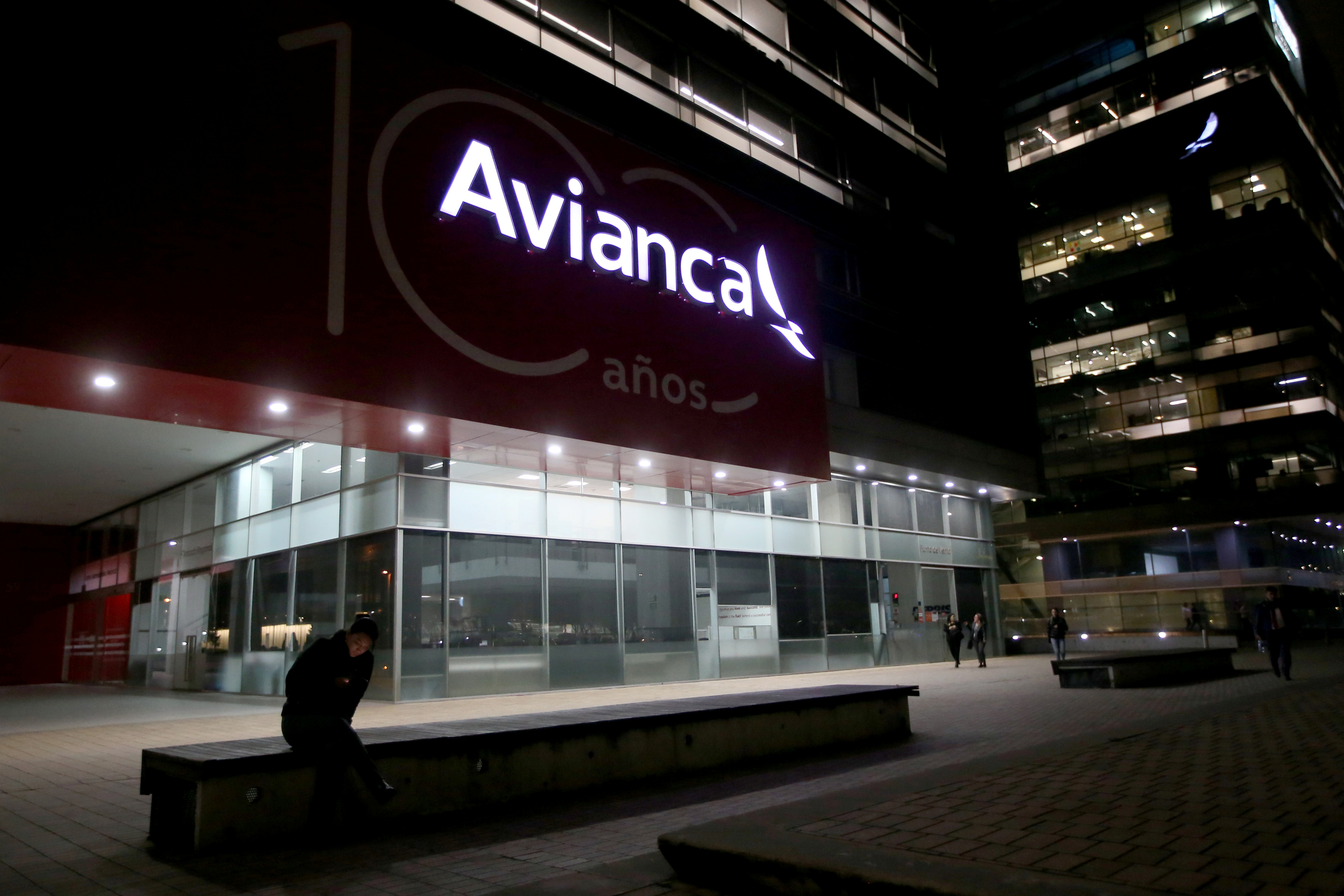 Colombia's Avianca to move domicile to the United Kingdom | Reuters