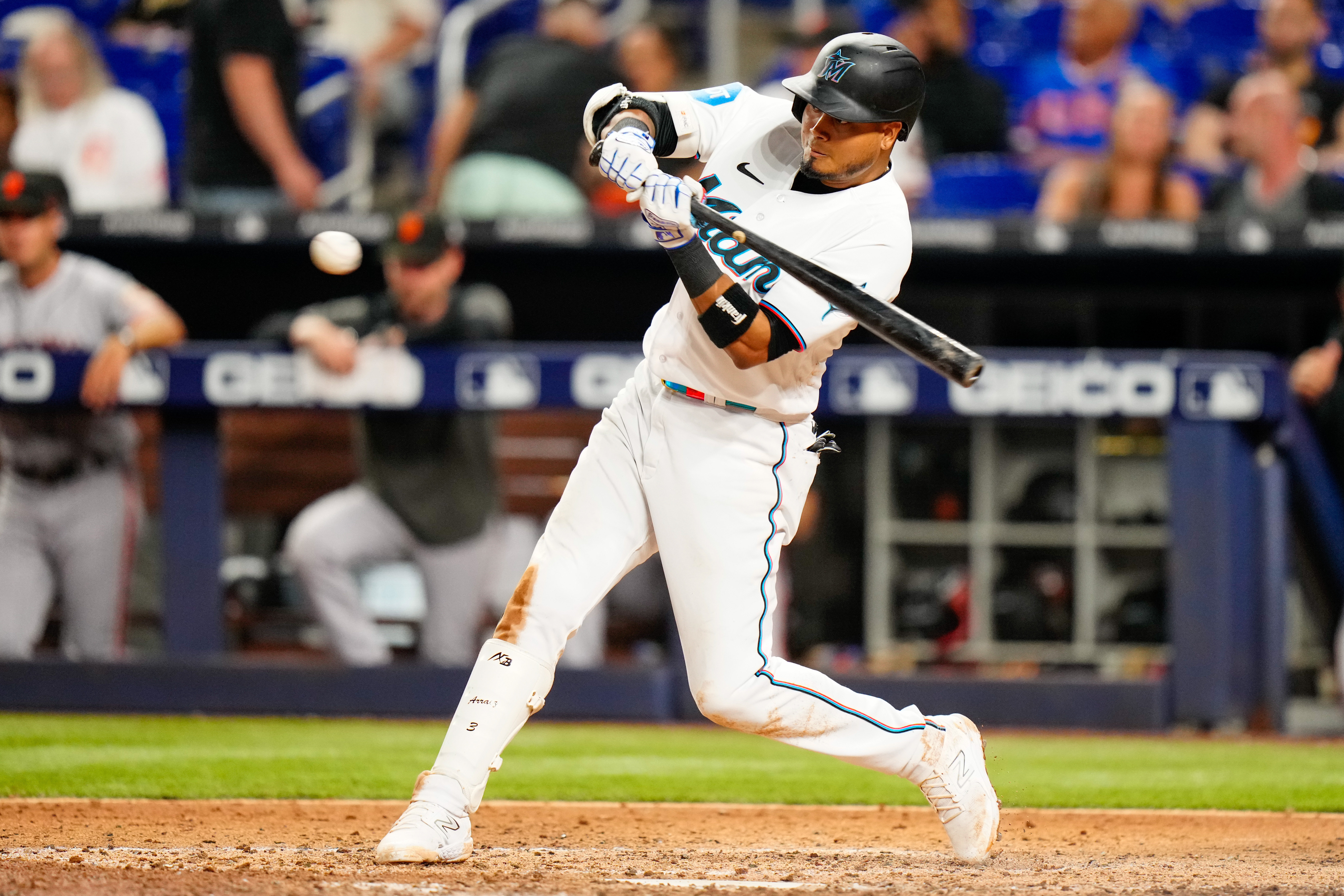 jazz-chisholm-s-homer-leads-miami-marlins-over-san-francisco-gia