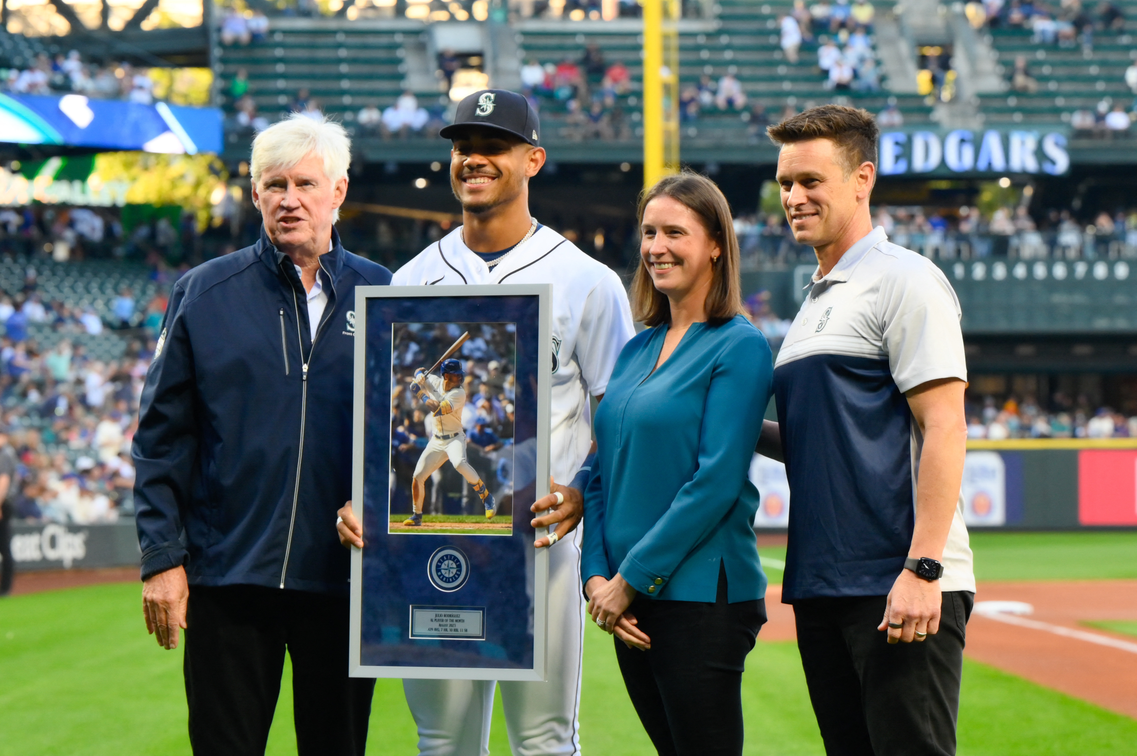 Julio Rodriguez says playing in front of Mariners fans in playoffs