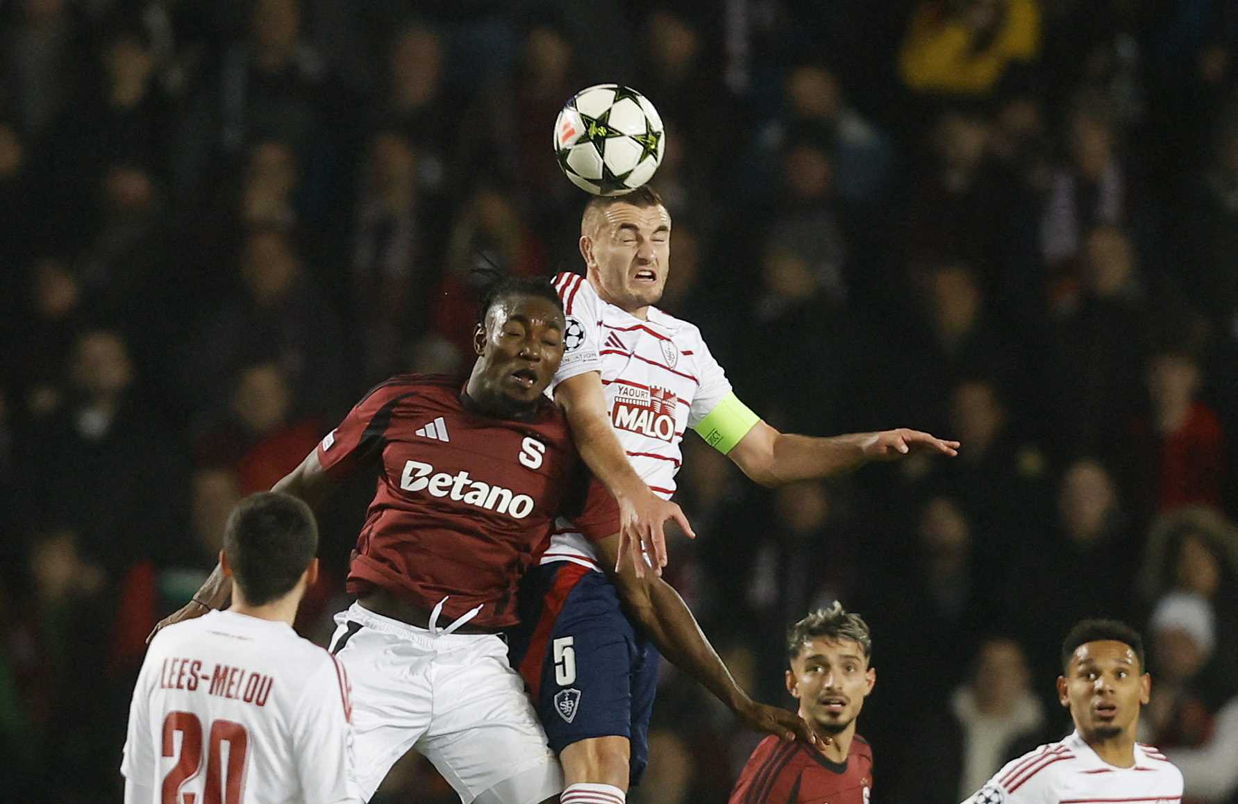 Brest win 2-1 at Sparta after Fernandes strike and late own goal | Reuters