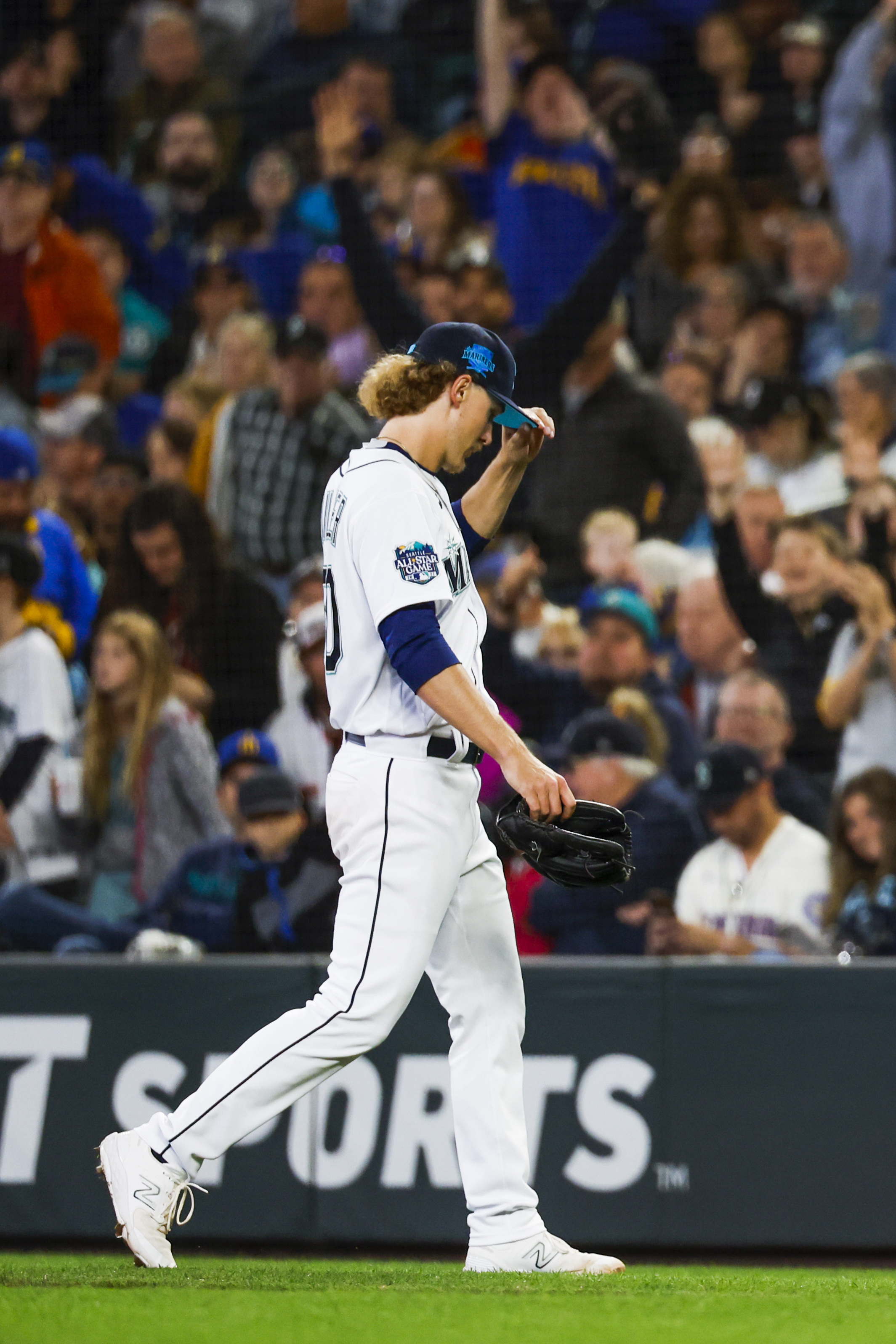 Mariners Lance Lynn's 16 Ks, beat White Sox Reuters