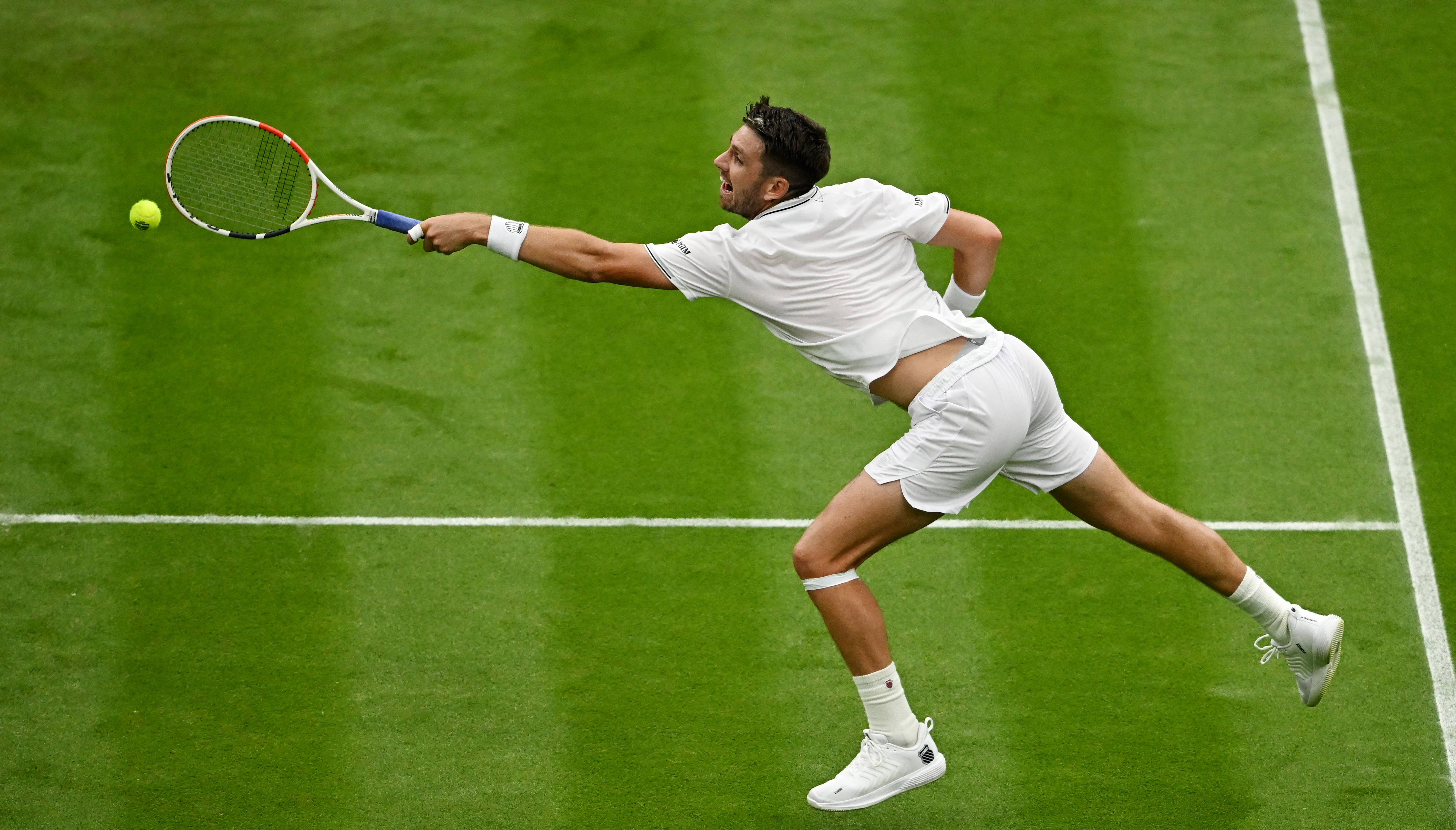 King Federer back in town as Alcaraz and Rybakina shine at Wimbledon Reuters