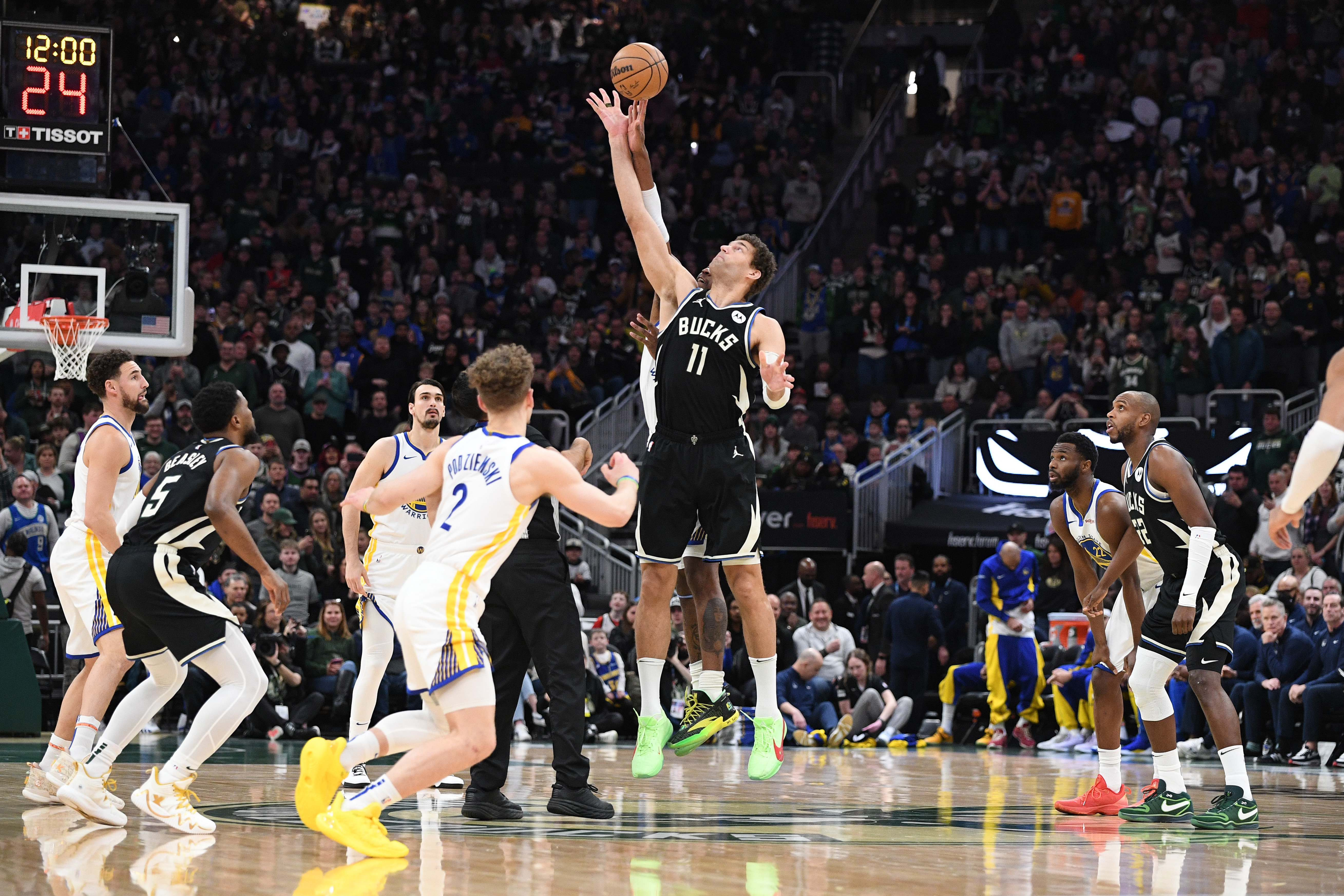 Bucks hold off Warriors behind ironman effort by Andre Jackson Jr.