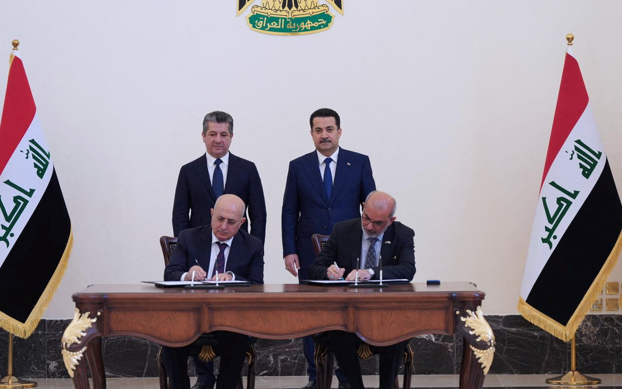 Iraqi PM Mohammed Shia al-Sudani meets with his Kurdish counterpart Masrour Barzani in Baghdad