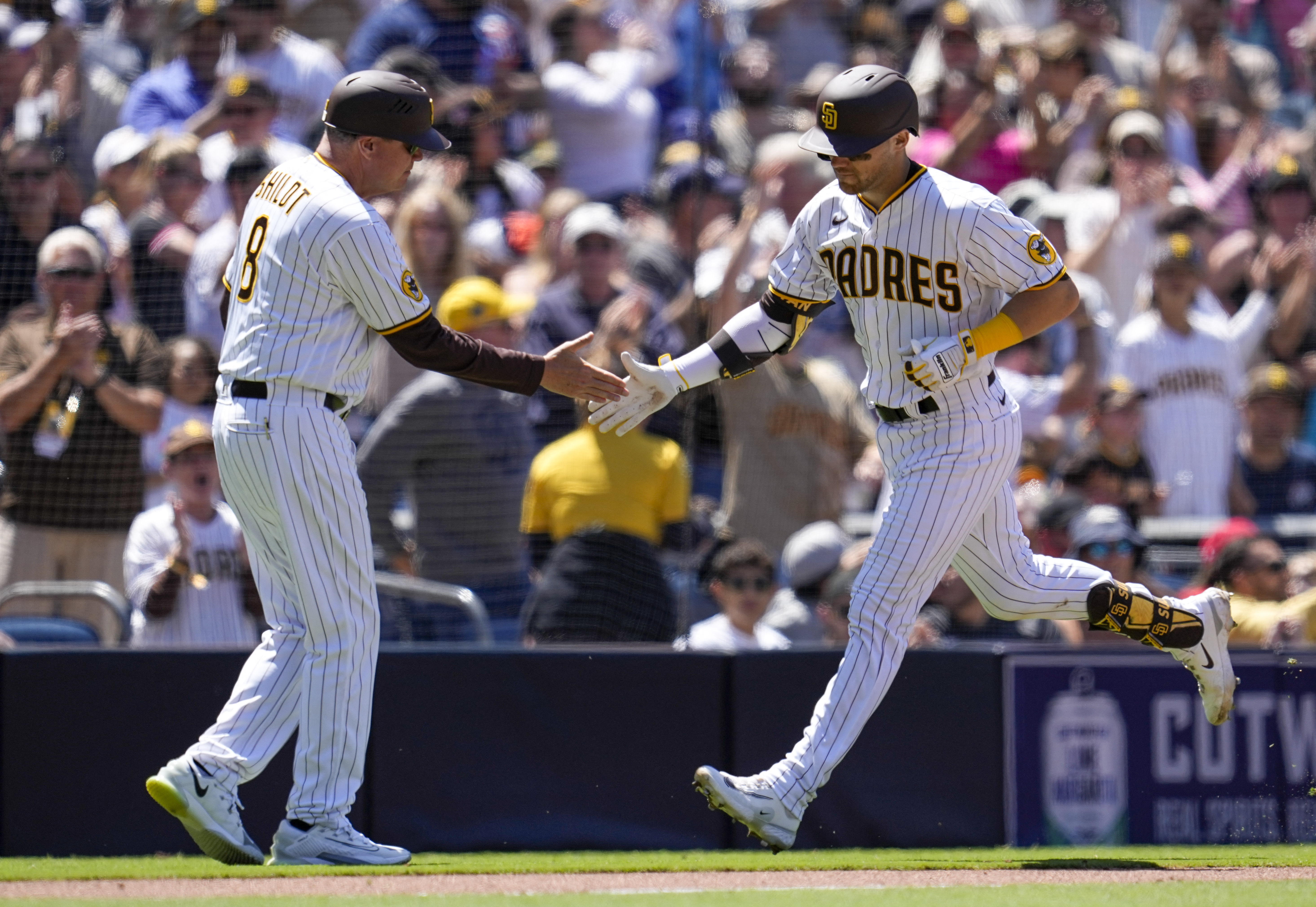 Career day for Brett Sullivan as Padres blast Reds