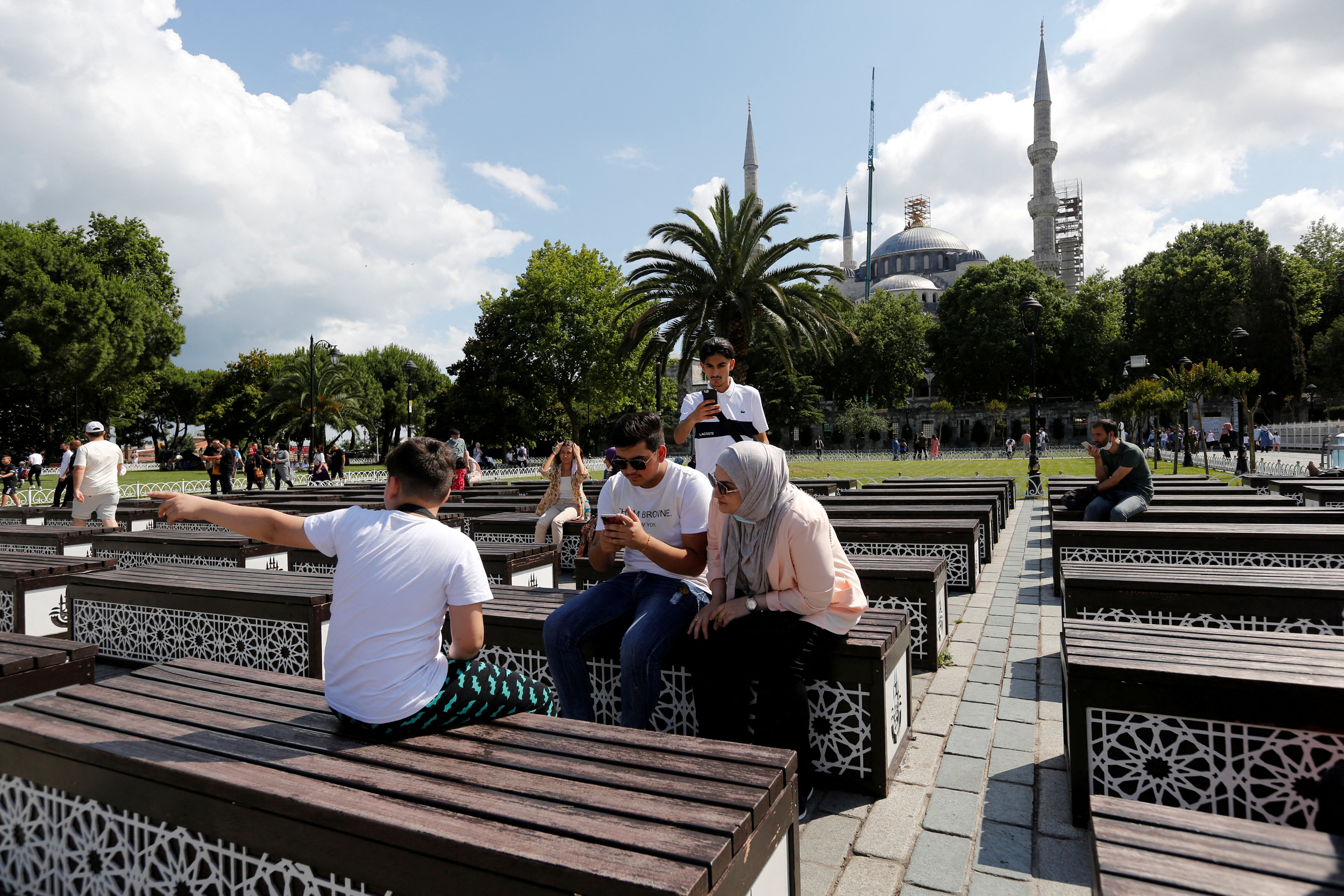 Foreign tourists visit Istanbul's Old City