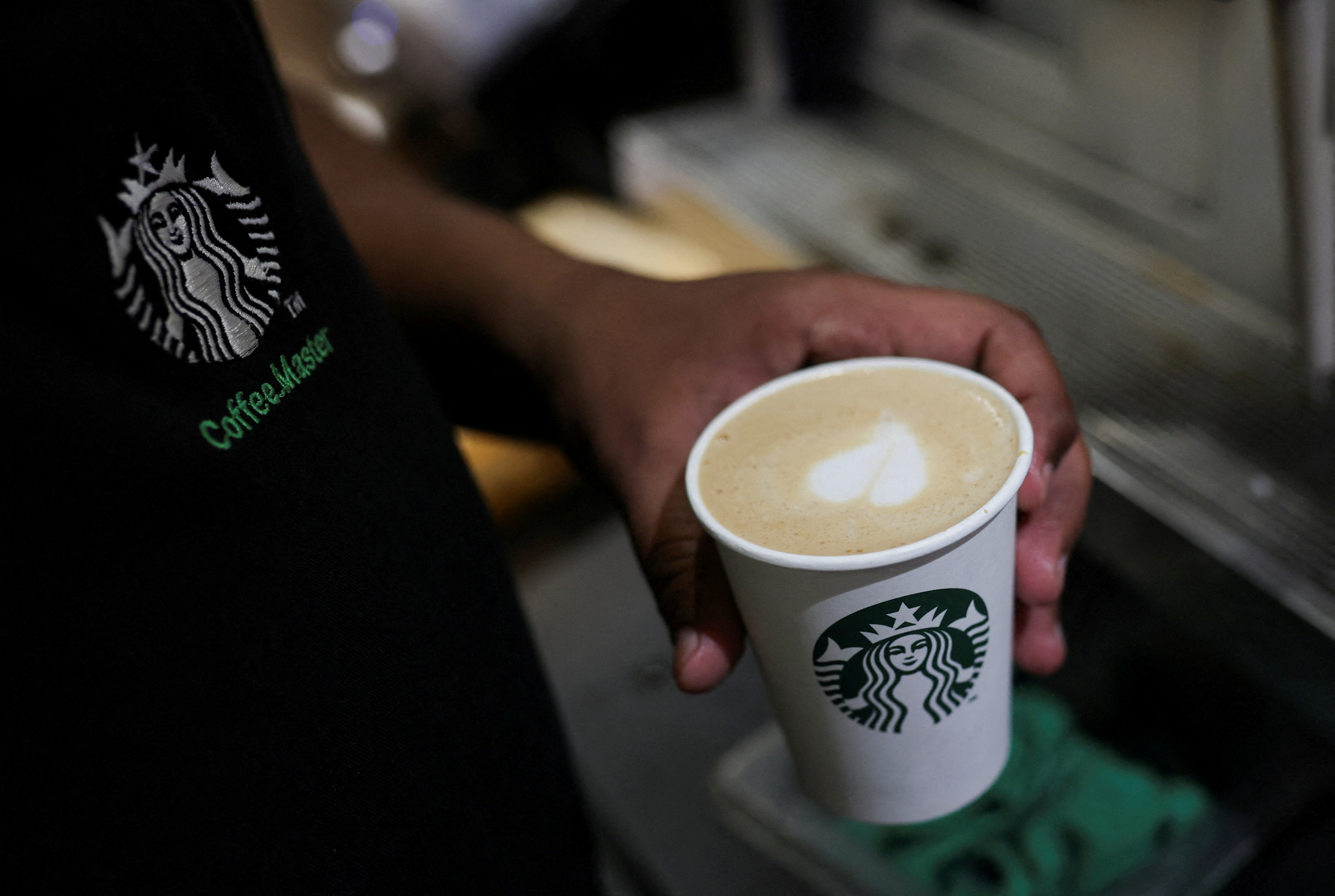 Ohio Employer Law Blog: Ex-Starbucks manager throws employer under