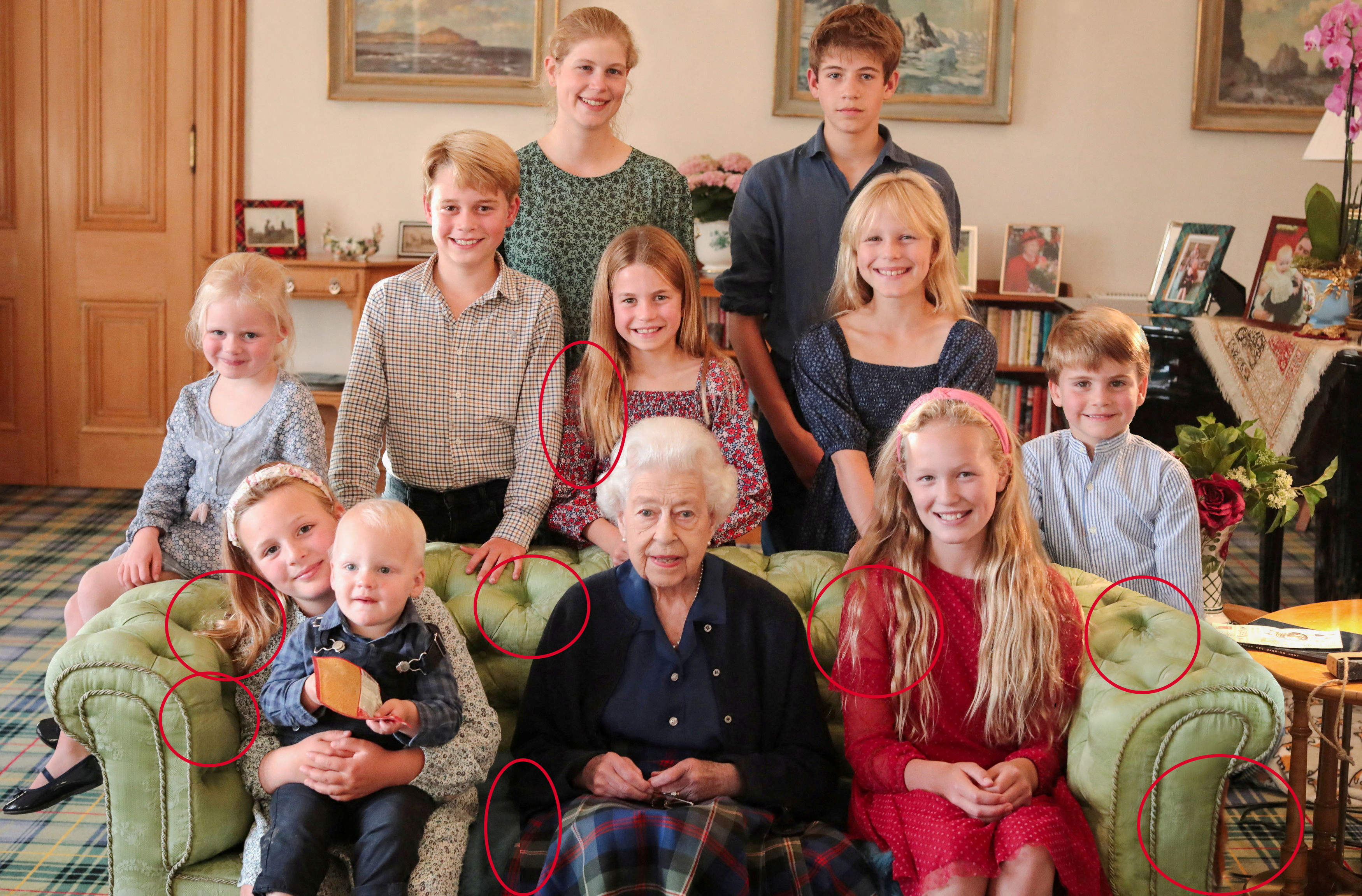 Britain's late Queen Elizabeth II and family
