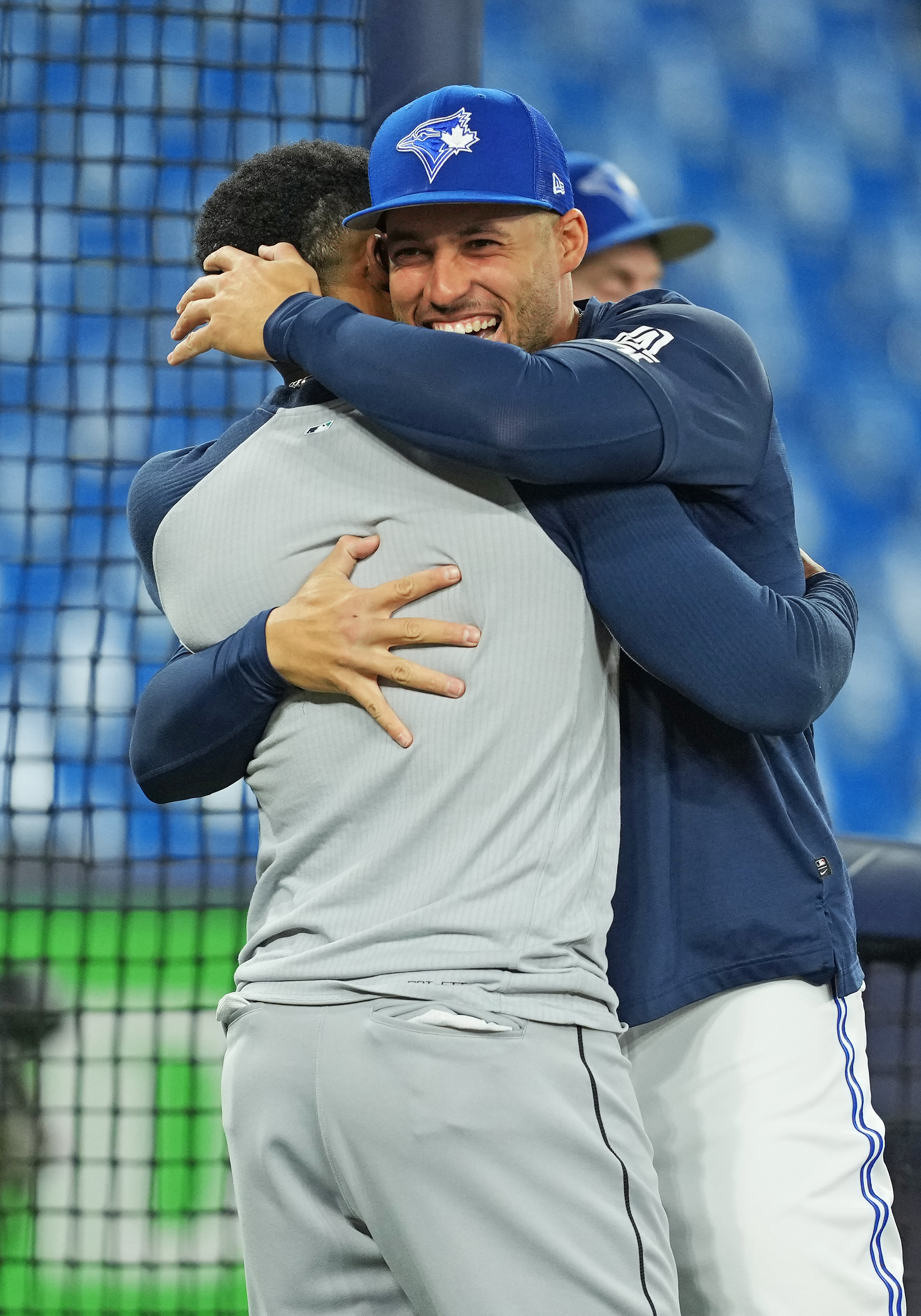 Fans to Kevin Kiermaier: Please stop hugging - DRaysBay