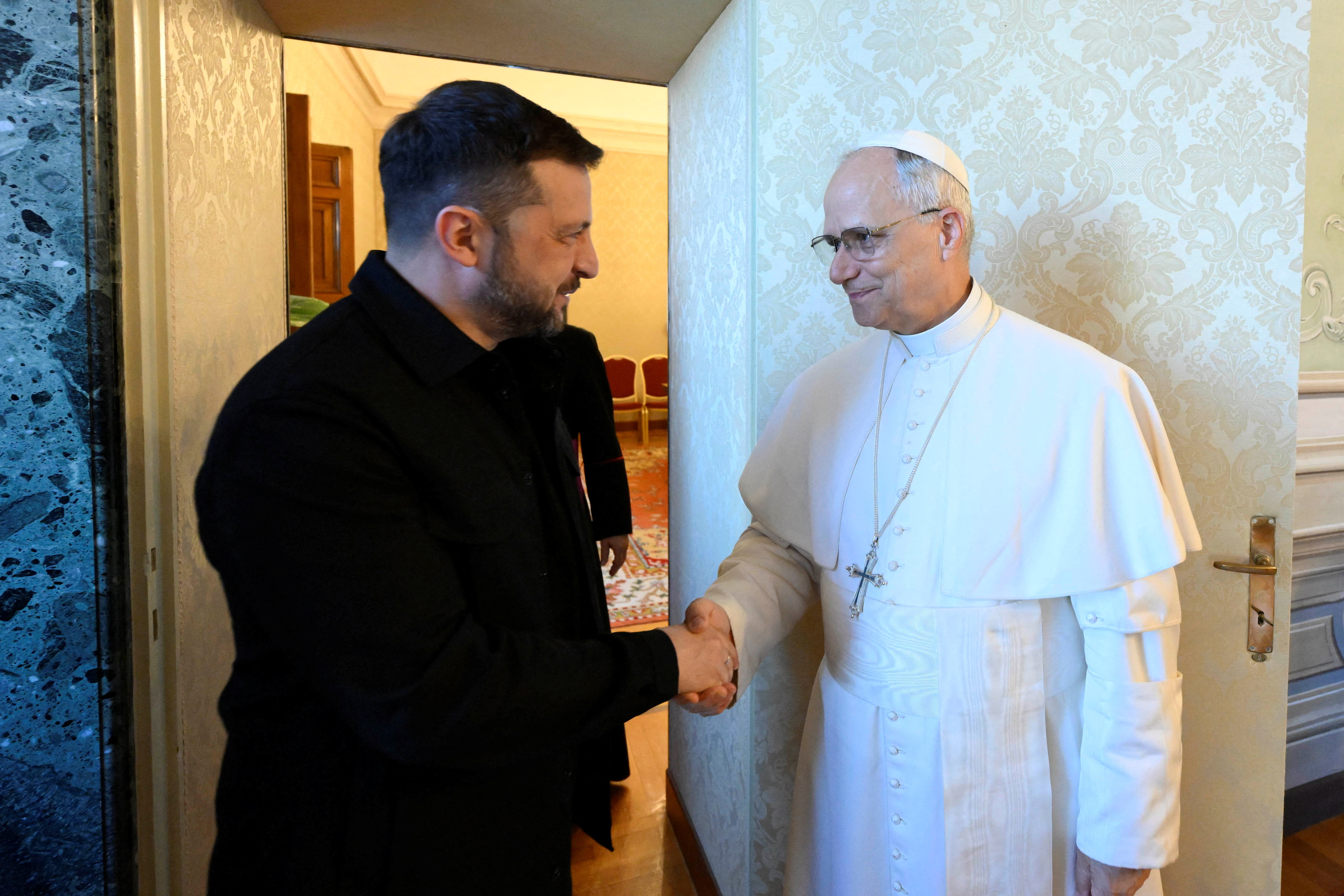 ゼレンスキー氏、ロシアとバチカンで対話「完全に可能」 ローマ教皇と