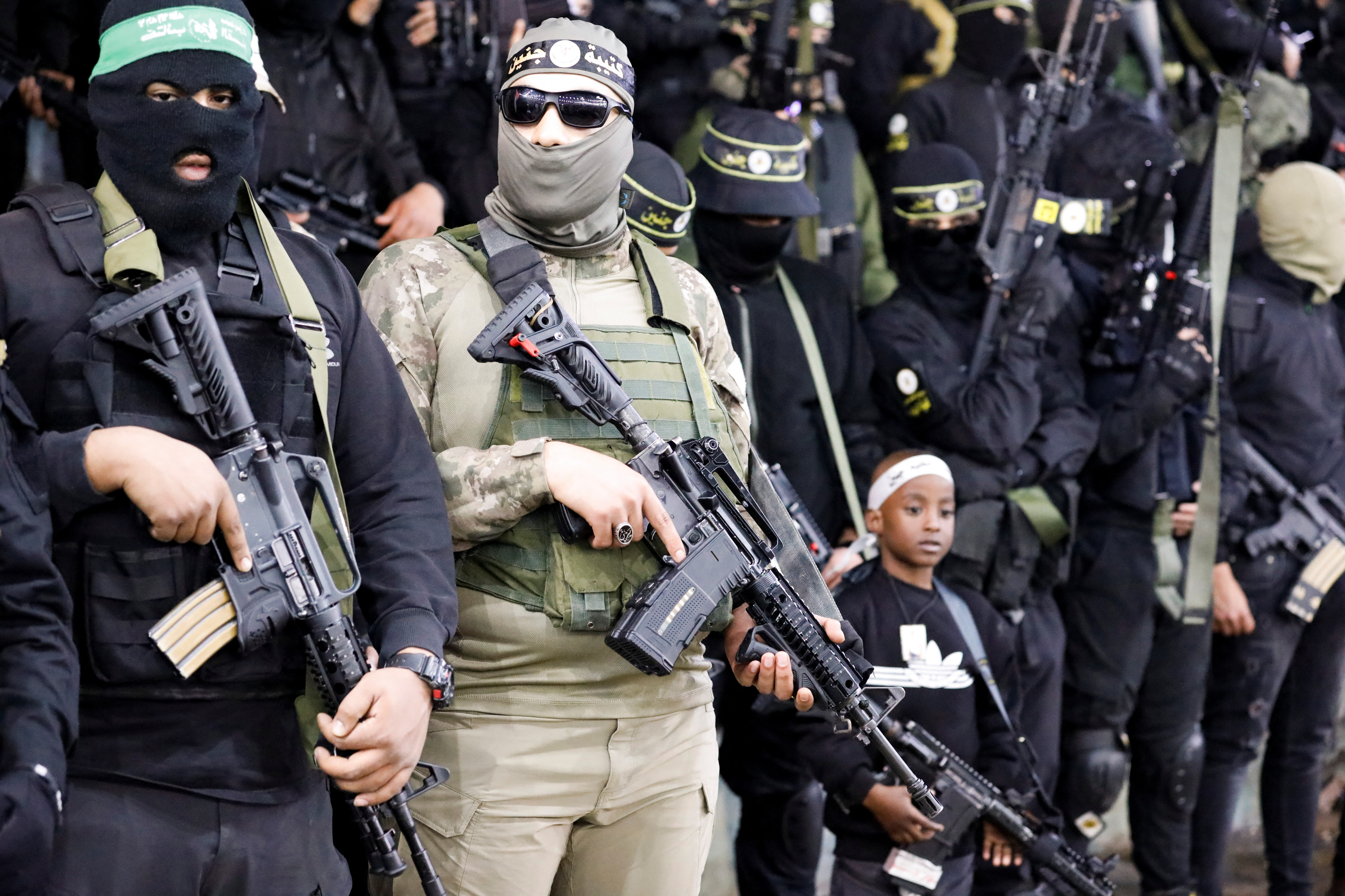 مقاتلون فلسطينيون شباب ينهضون مع غليان الضفة الغربية