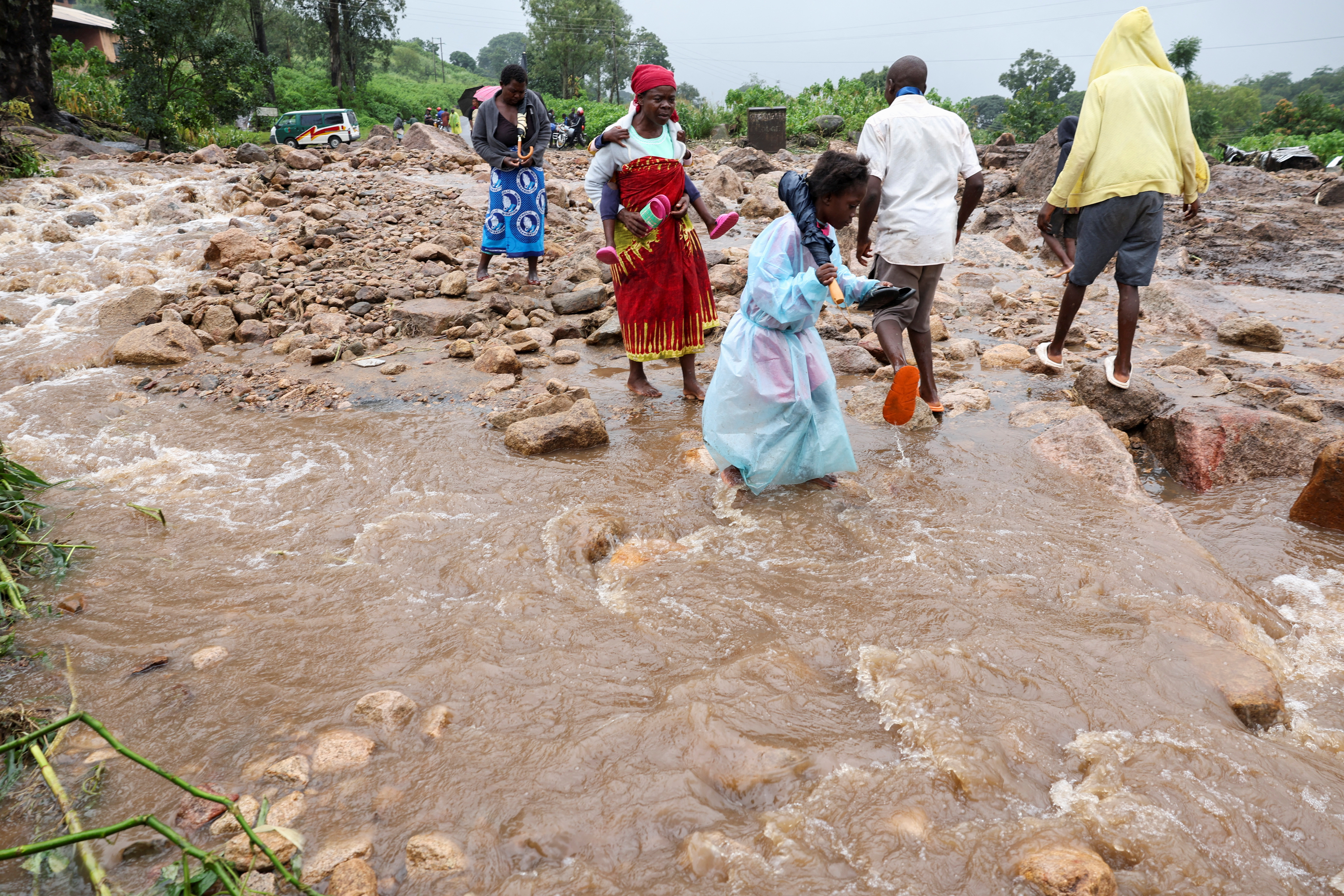 Το Μαλάουι θάβει τα θύματα του κυκλώνα καθώς αυξάνεται ο αριθμός των νεκρών