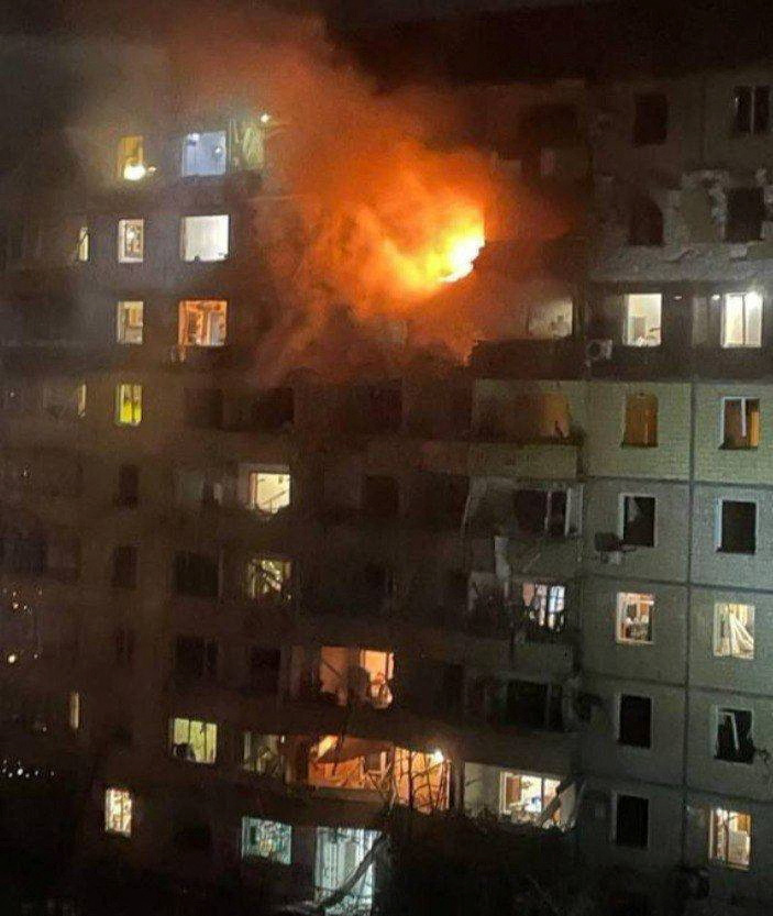 Missile hits apartment buildings in Ukraine's Kryvyi Rih, 3 dead, 38 ...