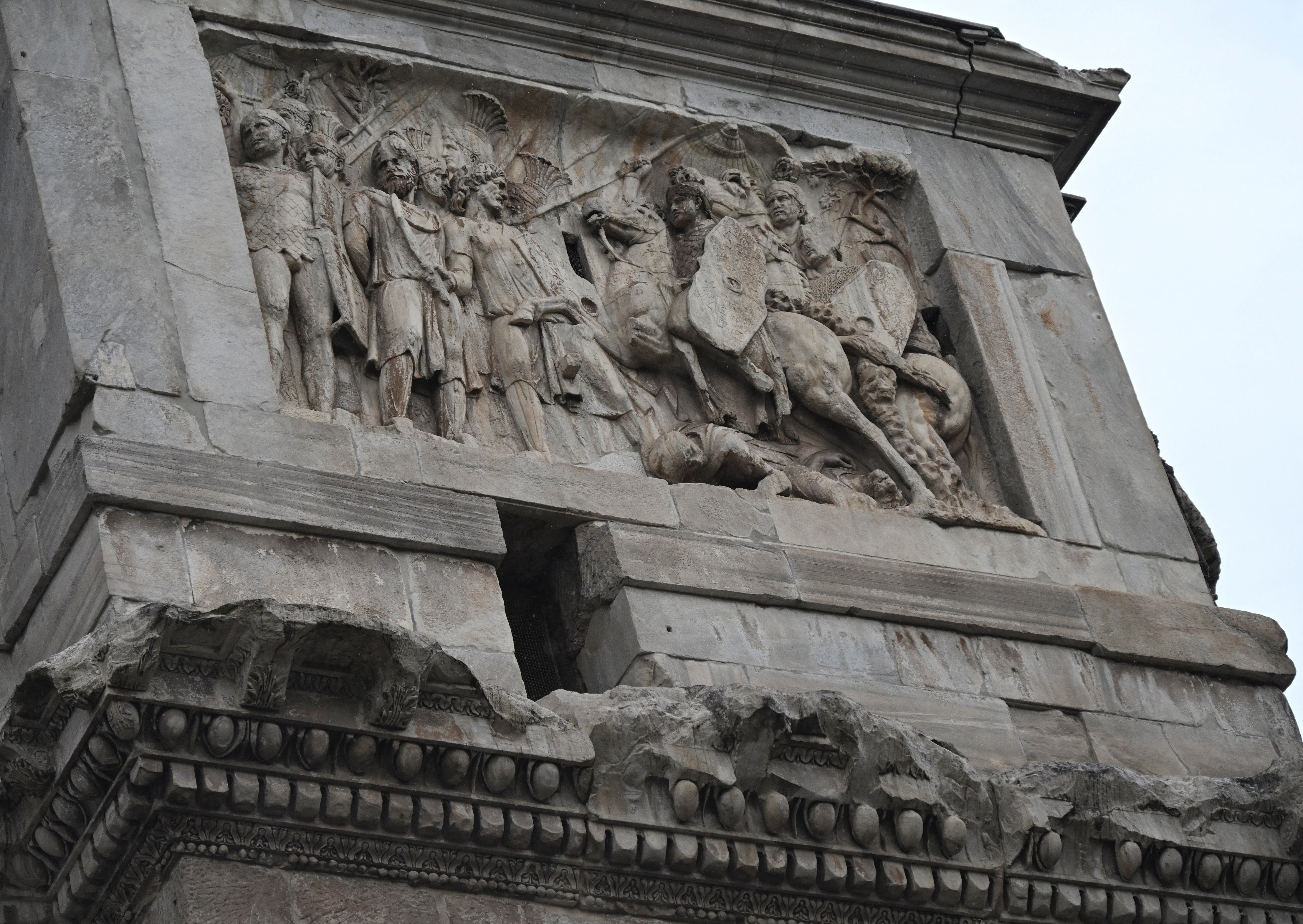 Damaged Rome Arch Of Constantine In Ancient Rome Roman Art. Arch Of Constantine.
