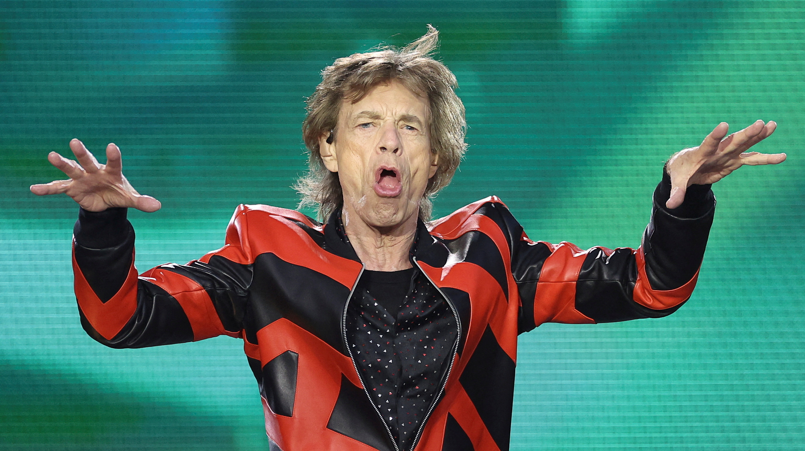 Mick Jagger quarantines show second Rolling scrapped Stones COVID, with | Reuters